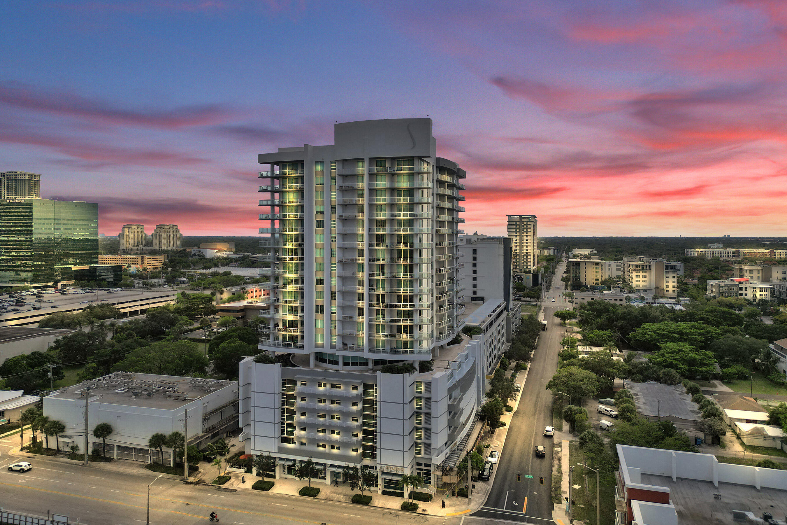 STRADA 315 CONDO - Residential