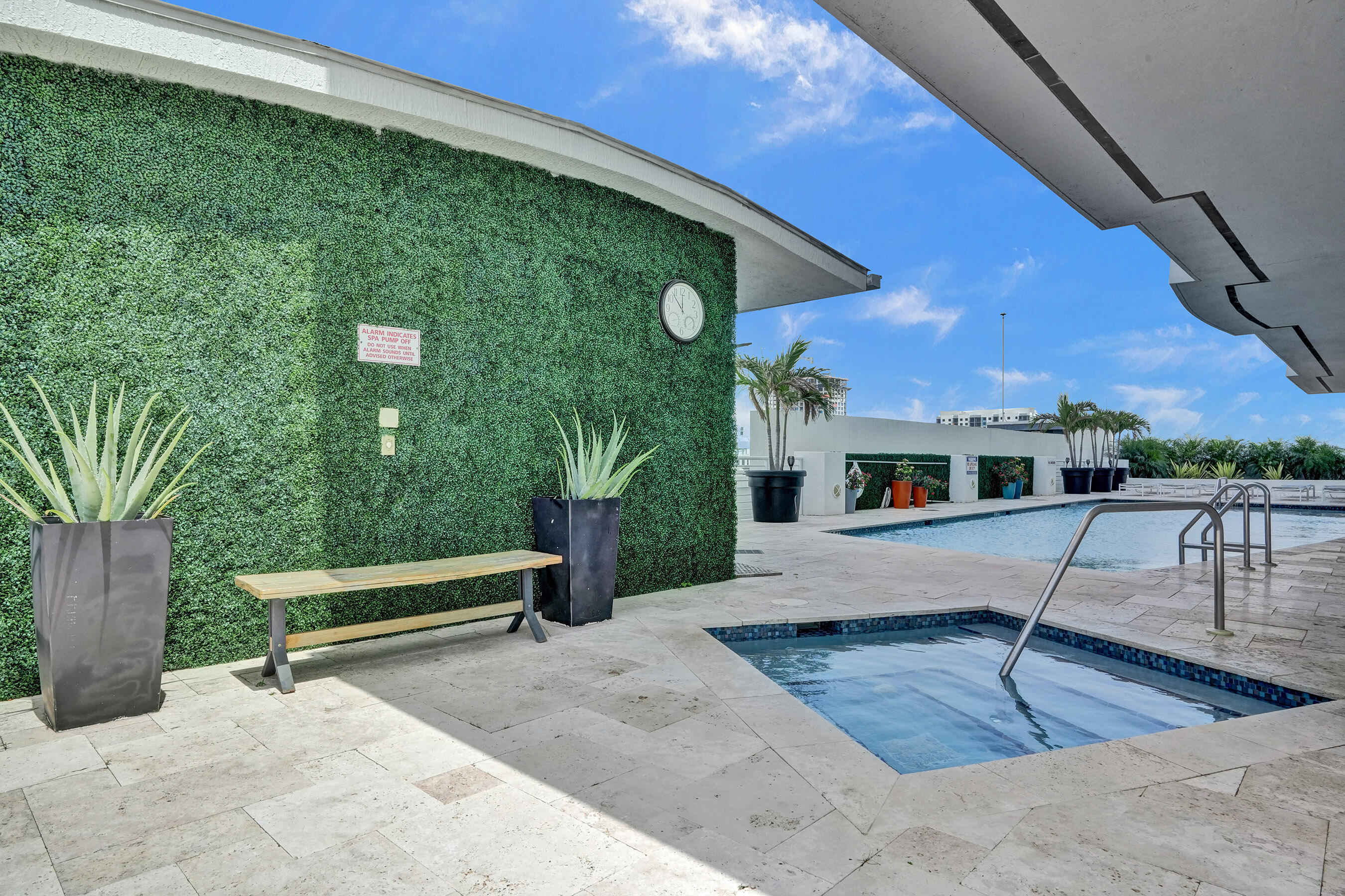 STRADA 315 CONDO - Residential