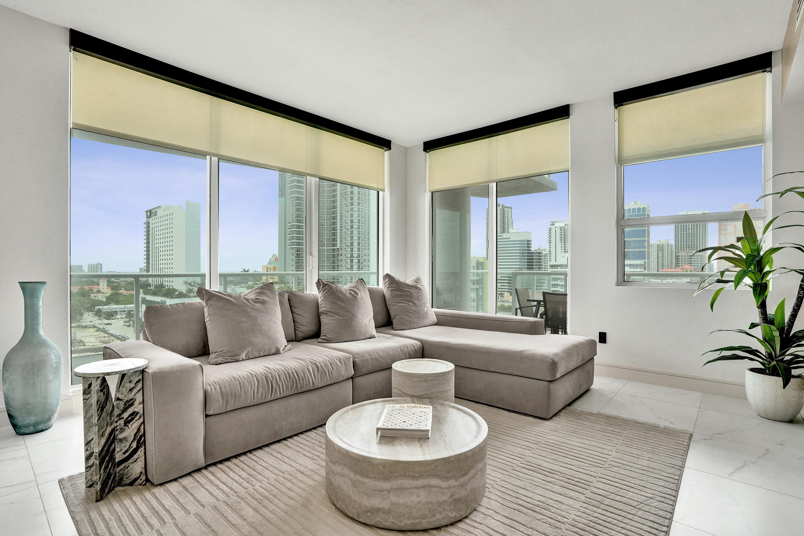 STRADA 315 CONDO - Residential