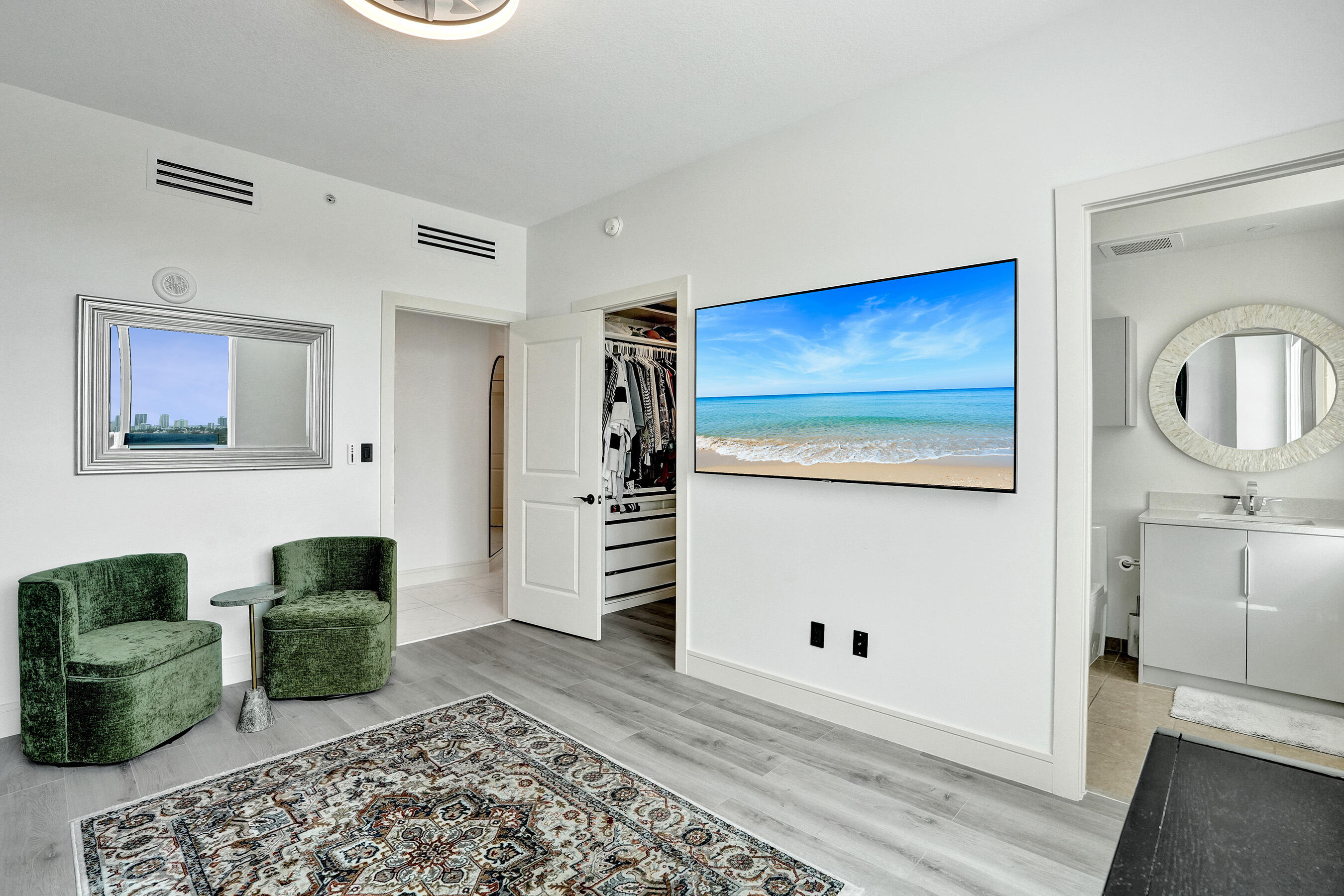 STRADA 315 CONDO - Residential