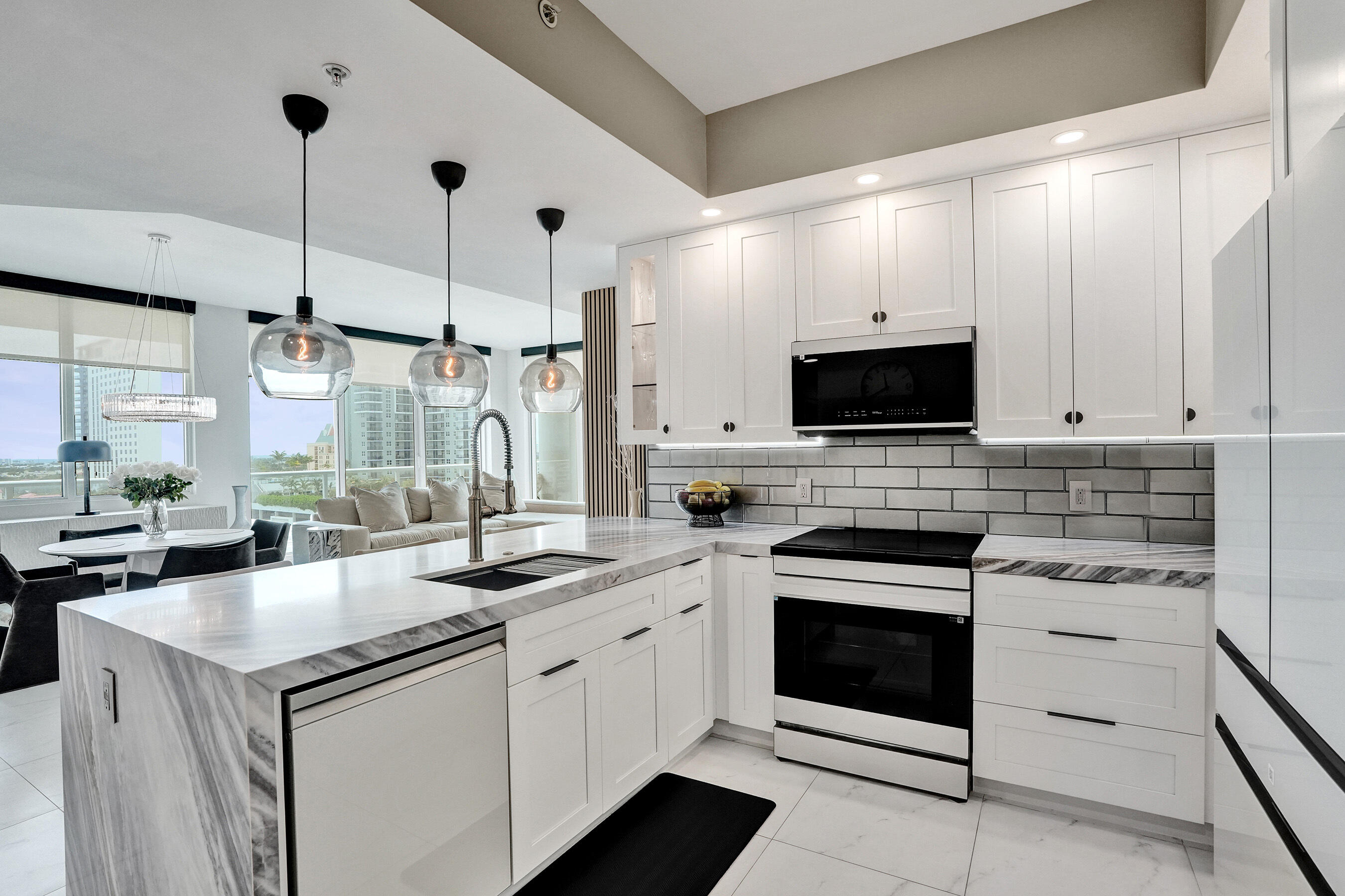 STRADA 315 CONDO - Residential