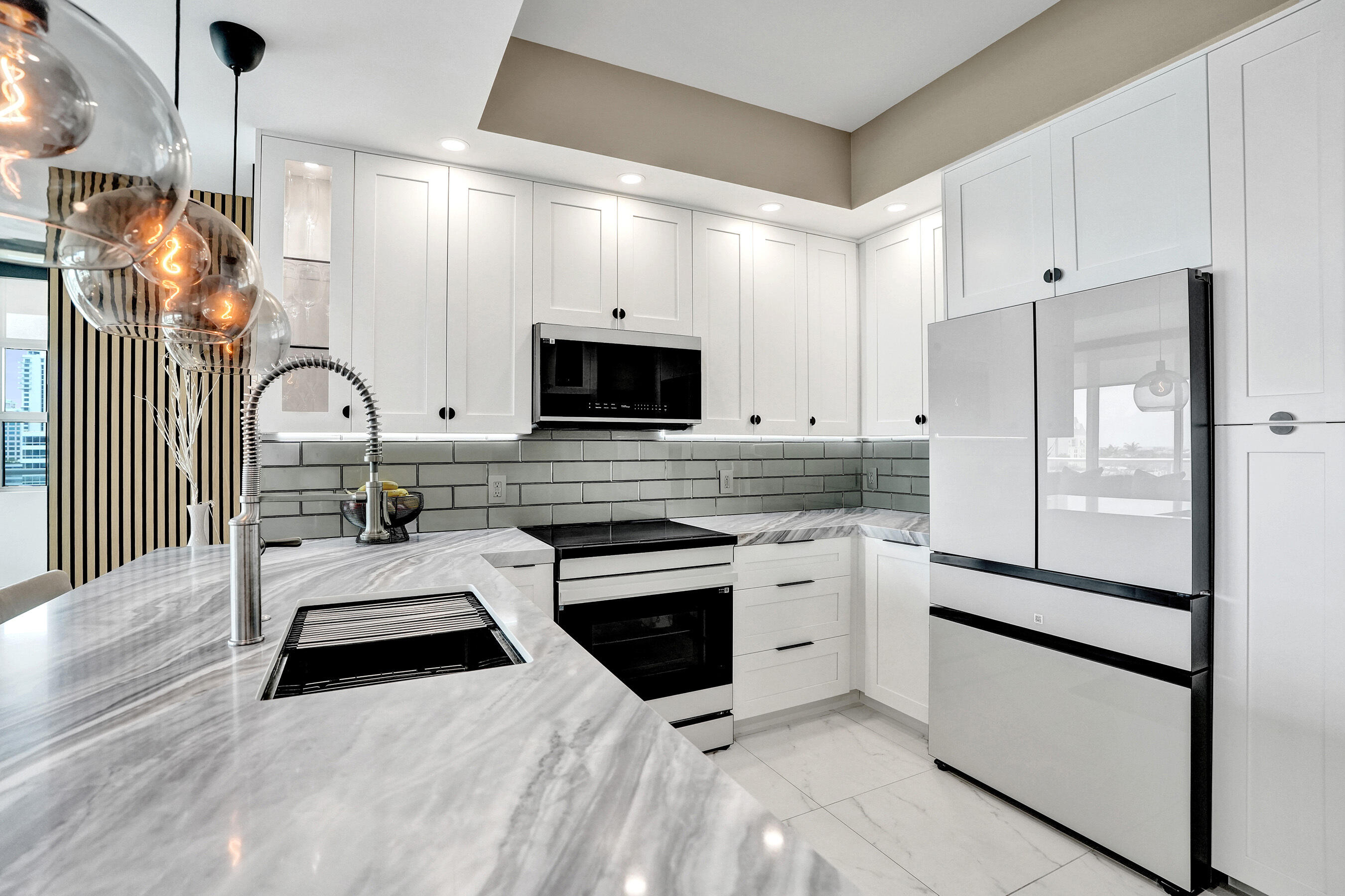 STRADA 315 CONDO - Residential