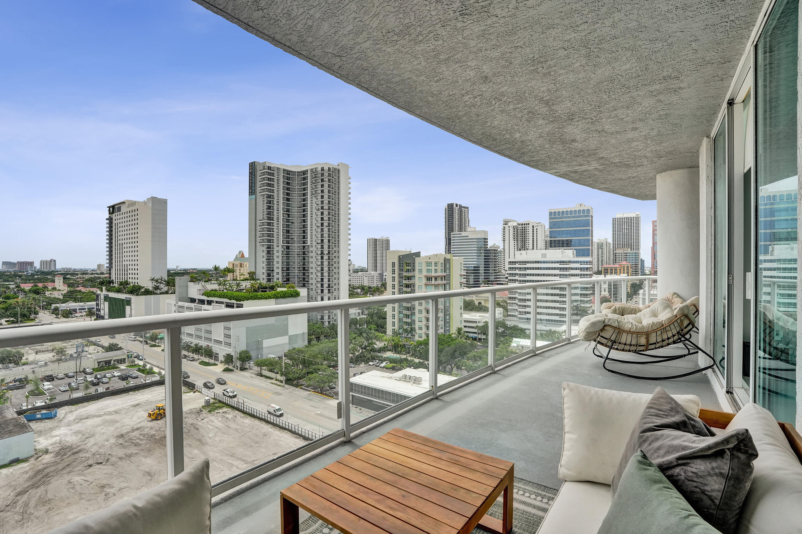 STRADA 315 CONDO - Residential