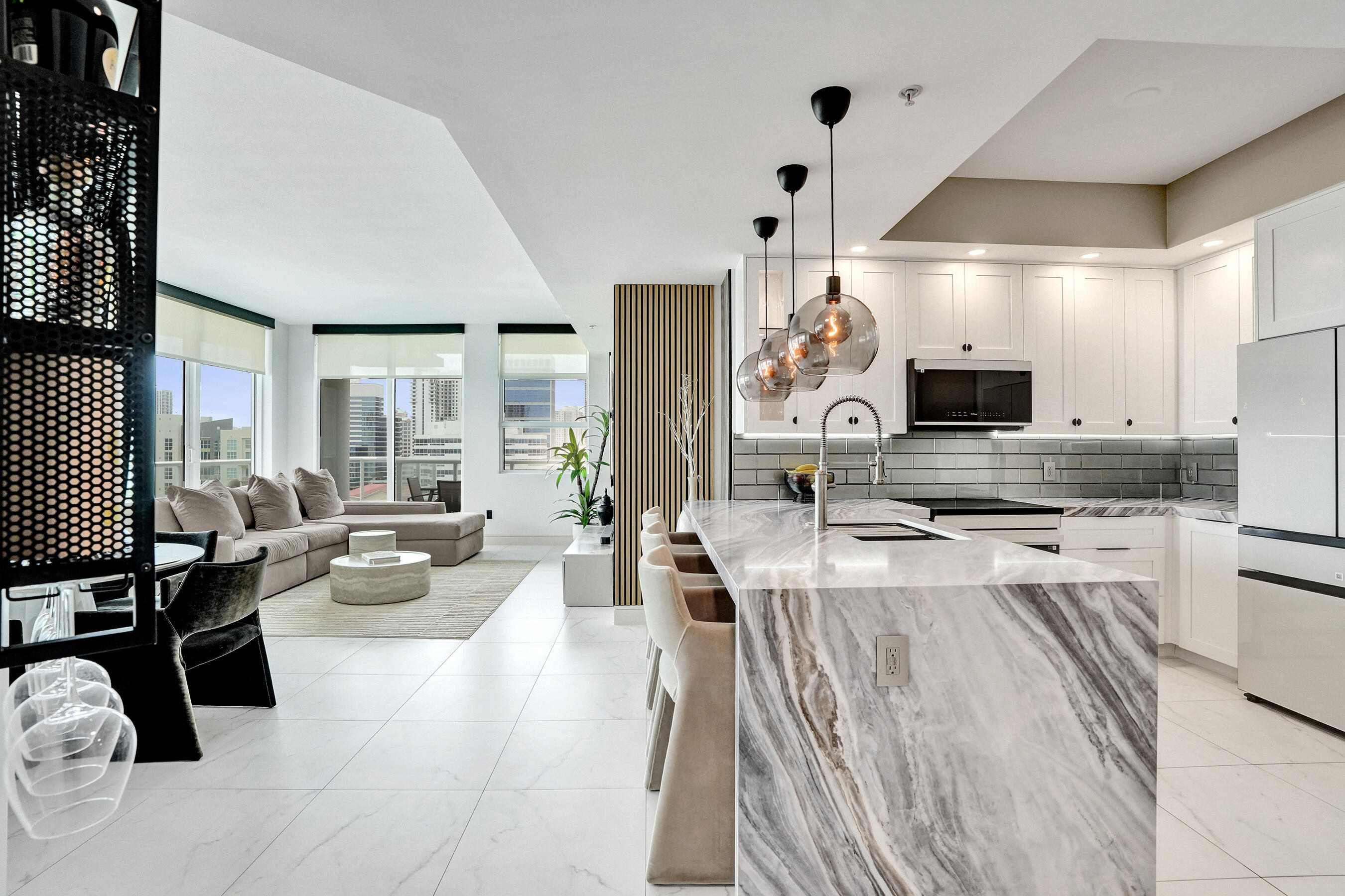 STRADA 315 CONDO - Residential