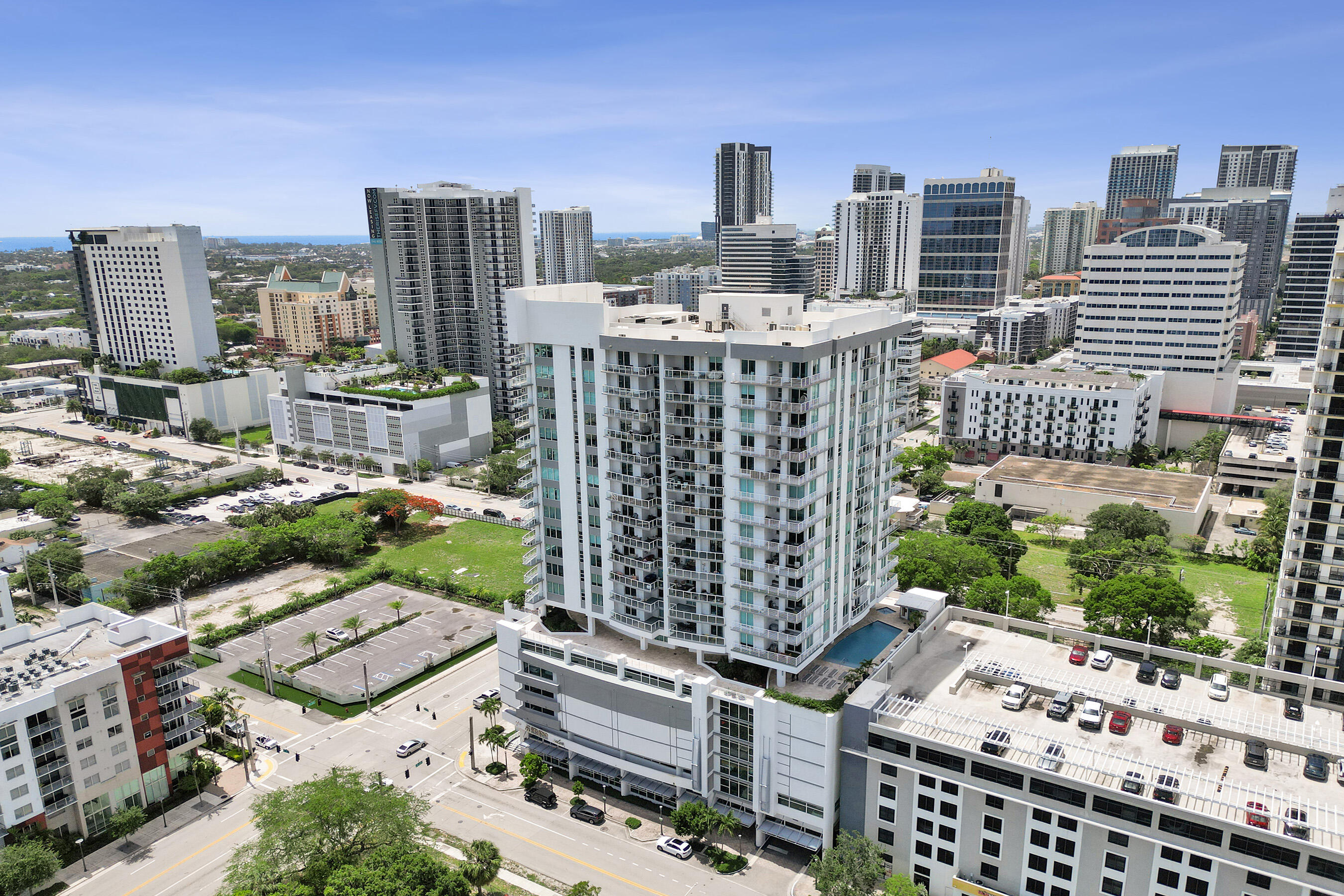 STRADA 315 CONDO - Residential