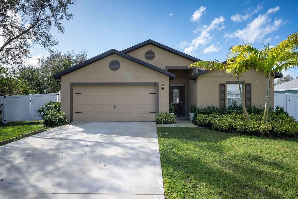 Welcome home to this stunning 2023 built home featuring 5 bedrooms 3 bathrooms, and 2 car garage in a a quiet family friendly neighborhood. Open concept floor plan, modern kitchen with stainless steel appliances, and ample cabinet space. Large backyard perfect for relaxing and entertaining.