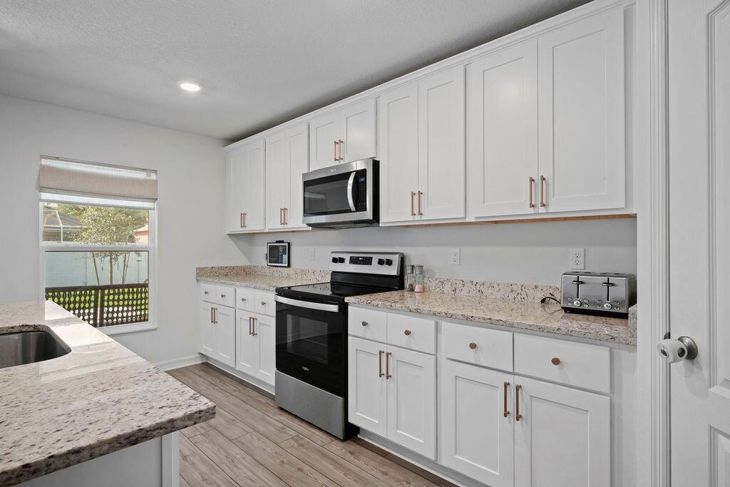 PORT ST LUCIE SECTION  22 - Residential Lease