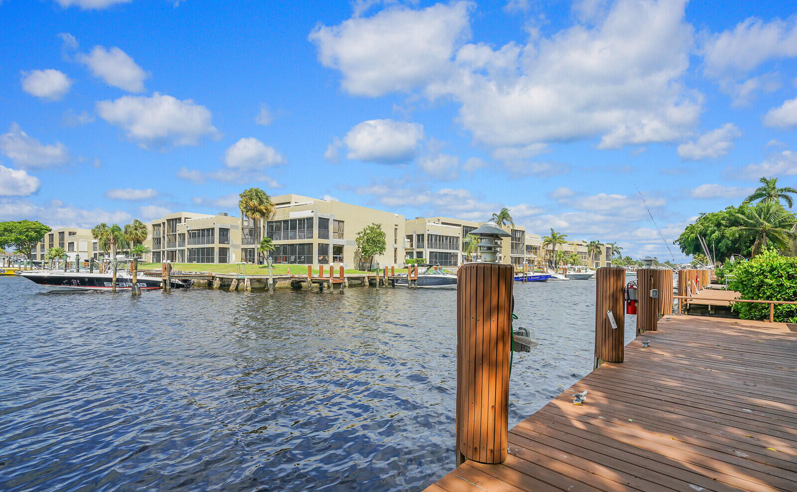 ISLAND CLUB ONE CONDO - Residential