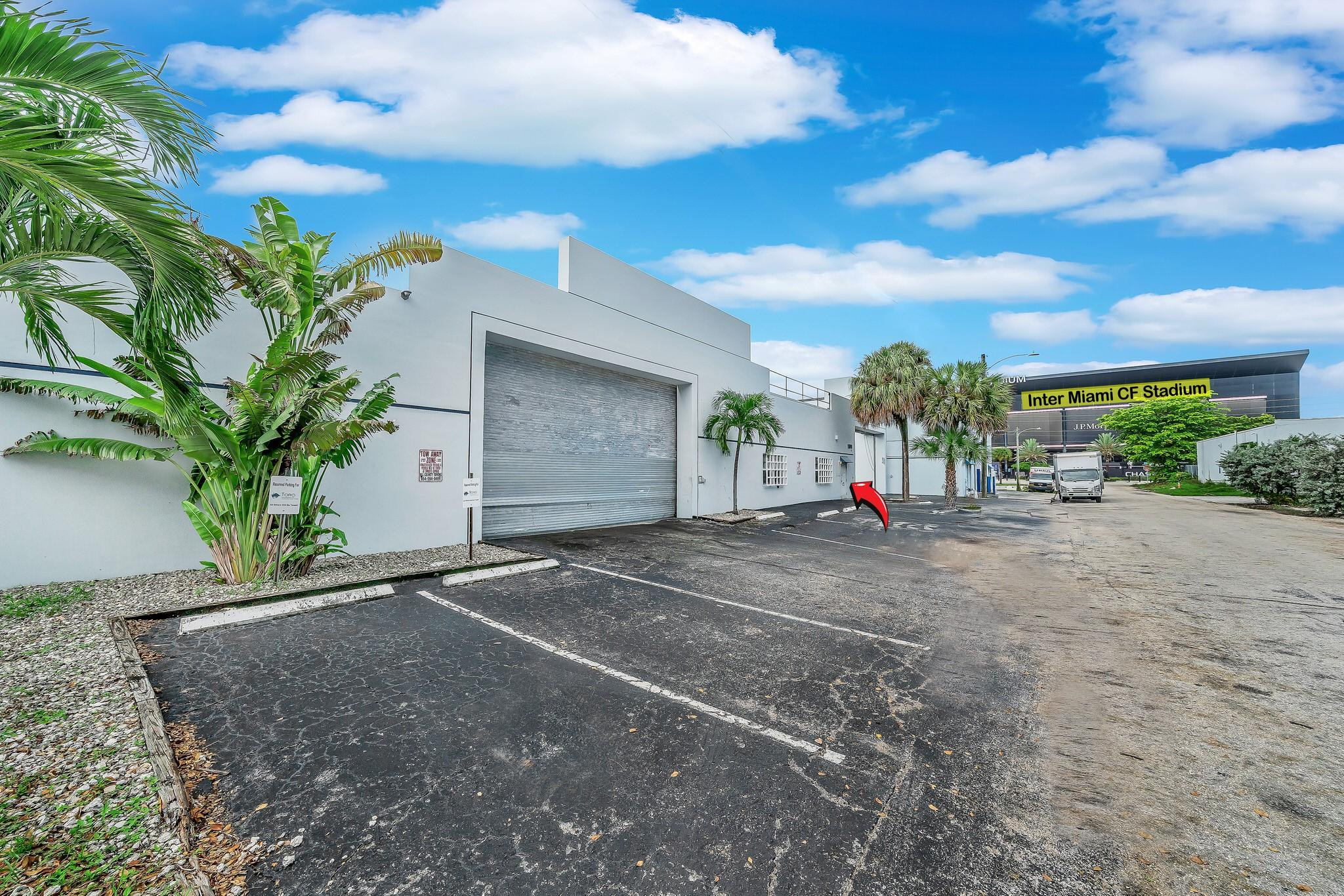 NO AUTOMOTIVE ALLOWED. RARE OFFICE + WAREHOUSE SPACE IN PRIME FORT LAUDERDALE LOCATION?1100 NW 54th St – East Bay | 4,148 SF | $6,400/mo | 12-month minimum lease Near Chase Stadium, Modified Gross lease—landlord pays property taxes, insurance & structural maintenance; tenant pays utilities & interior upkeep only. Features 6 private offices, reception area, 2 baths, kitchenette, warehouse with roll-up door, & enclosed parking inside the secure complex. Separate electric meter and A/C in office areas. Ideal for light industrial, logistics, or professional use seeking a clean, functional space in a central location.Optional Combo Opportunity:2nd space available 1120 NW 54th St  West Bay | 6,283 SF | $12,500/mo Combine both for ~10,400 SF total. Easy to Show. Request Your Private Tour Today!
