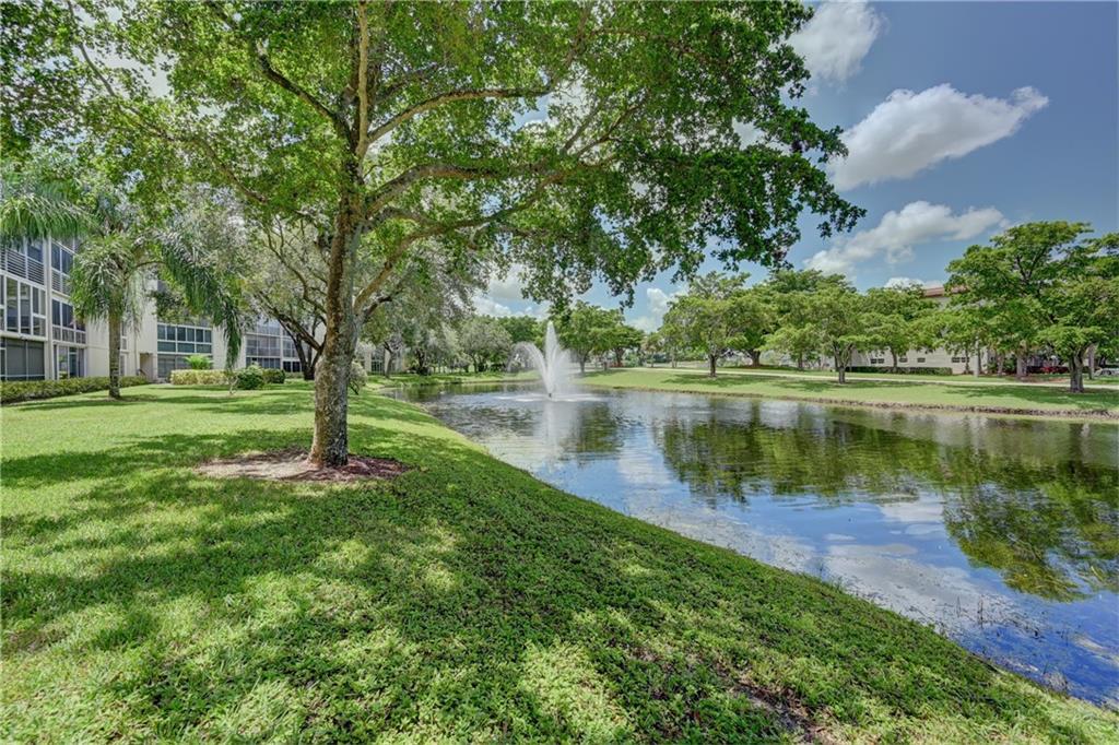 WYNMOOR VILLAGE - Residential