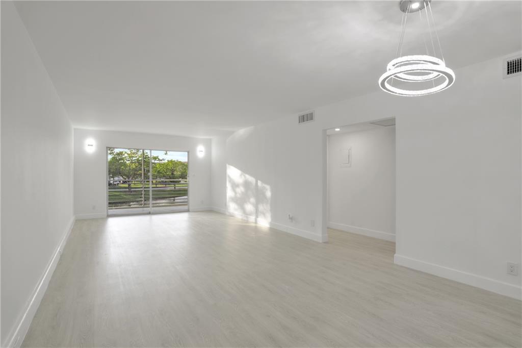 WYNMOOR VILLAGE - Residential