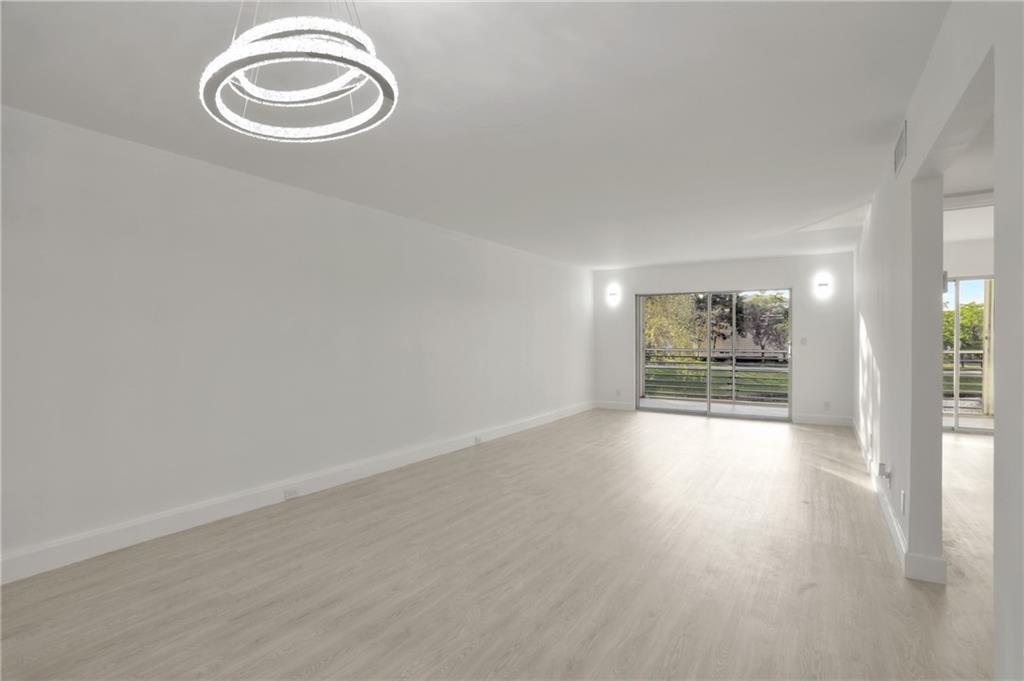 WYNMOOR VILLAGE - Residential