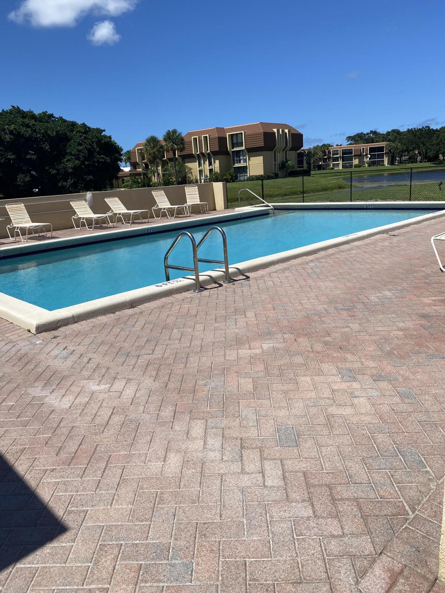 WOODLAND LAKES - Residential