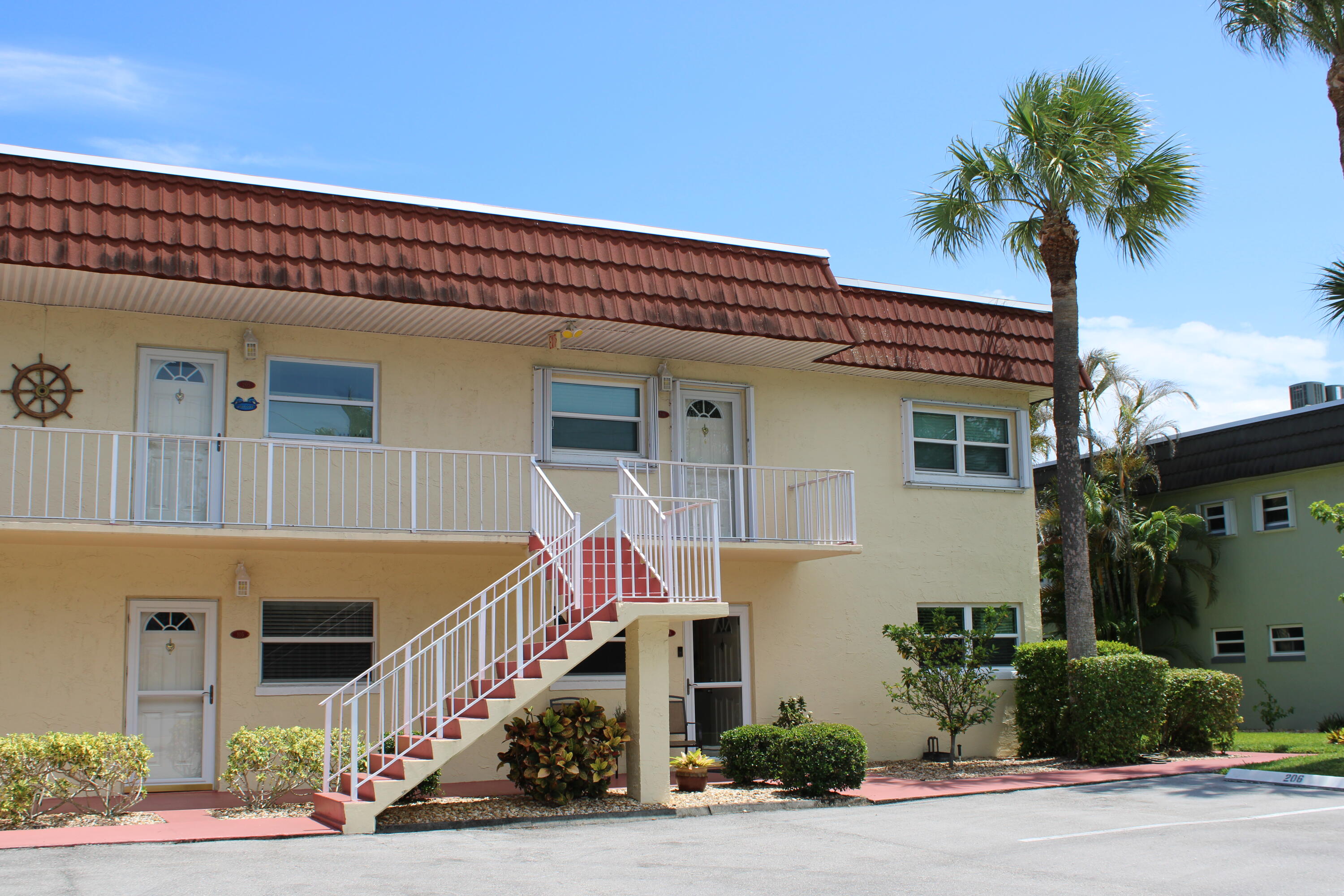 COLONNADES CONDOMINIUM  NO 8 - Residential