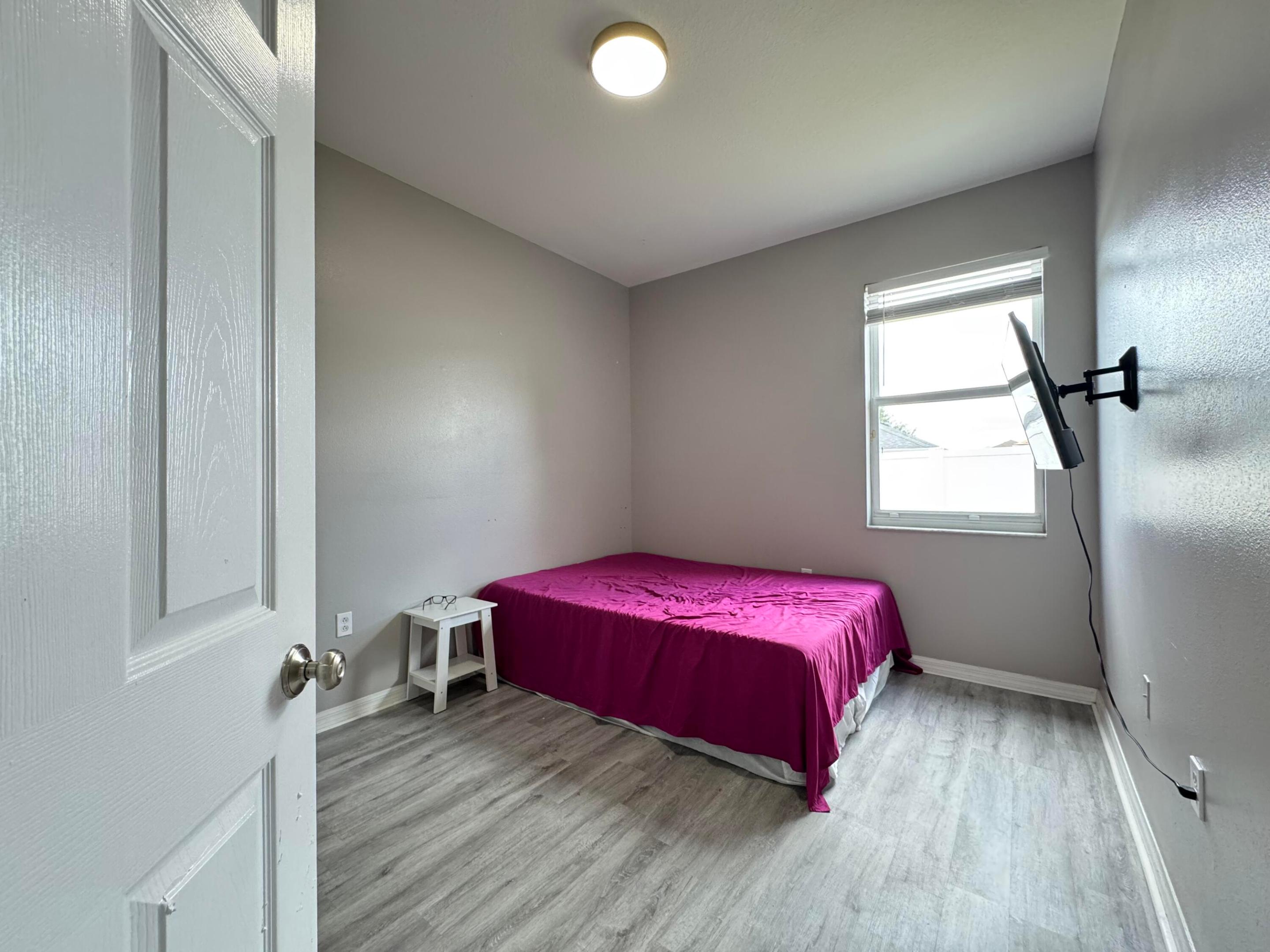 AYERSWORTH GLEN - Residential
