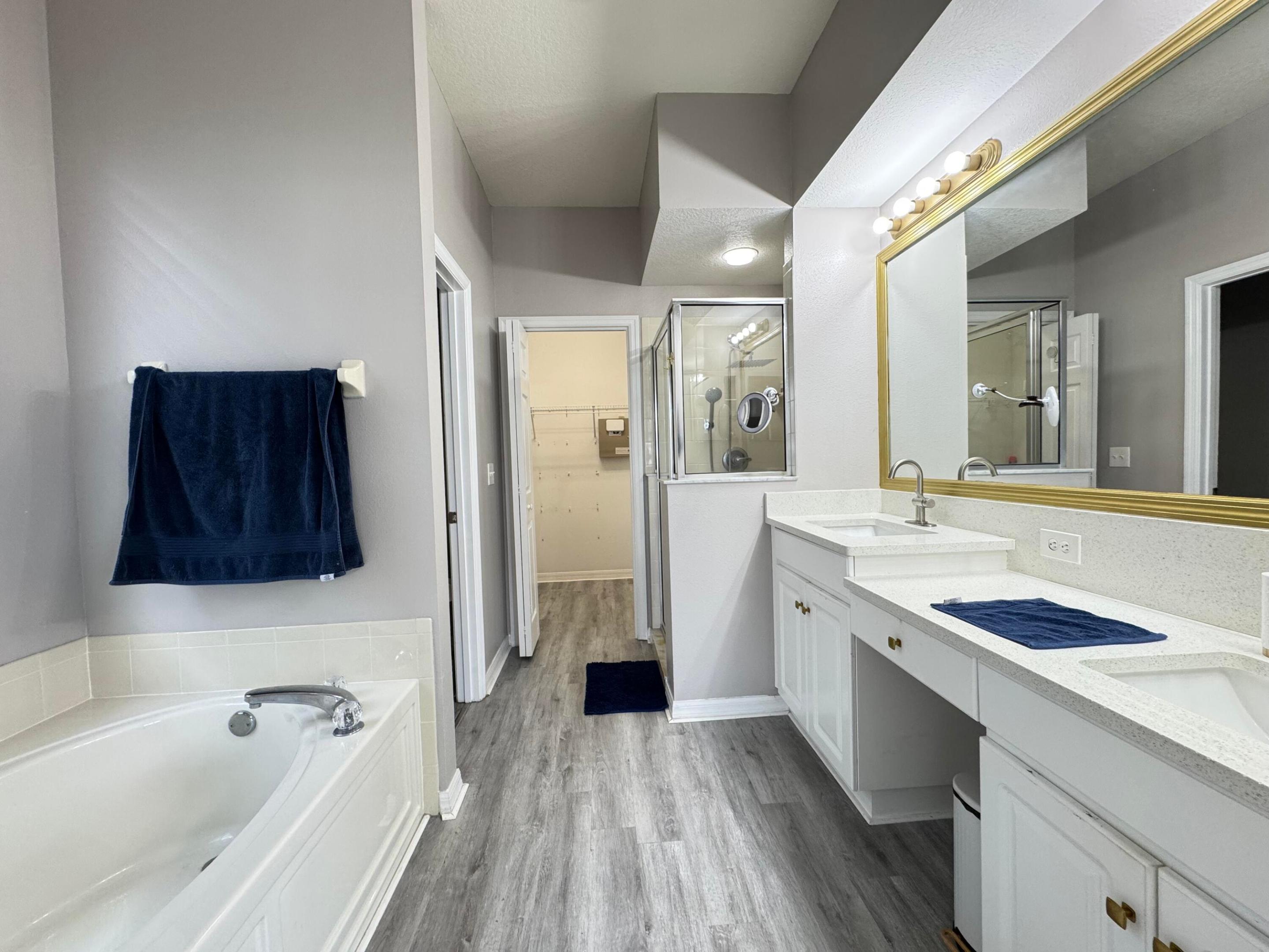 AYERSWORTH GLEN - Residential