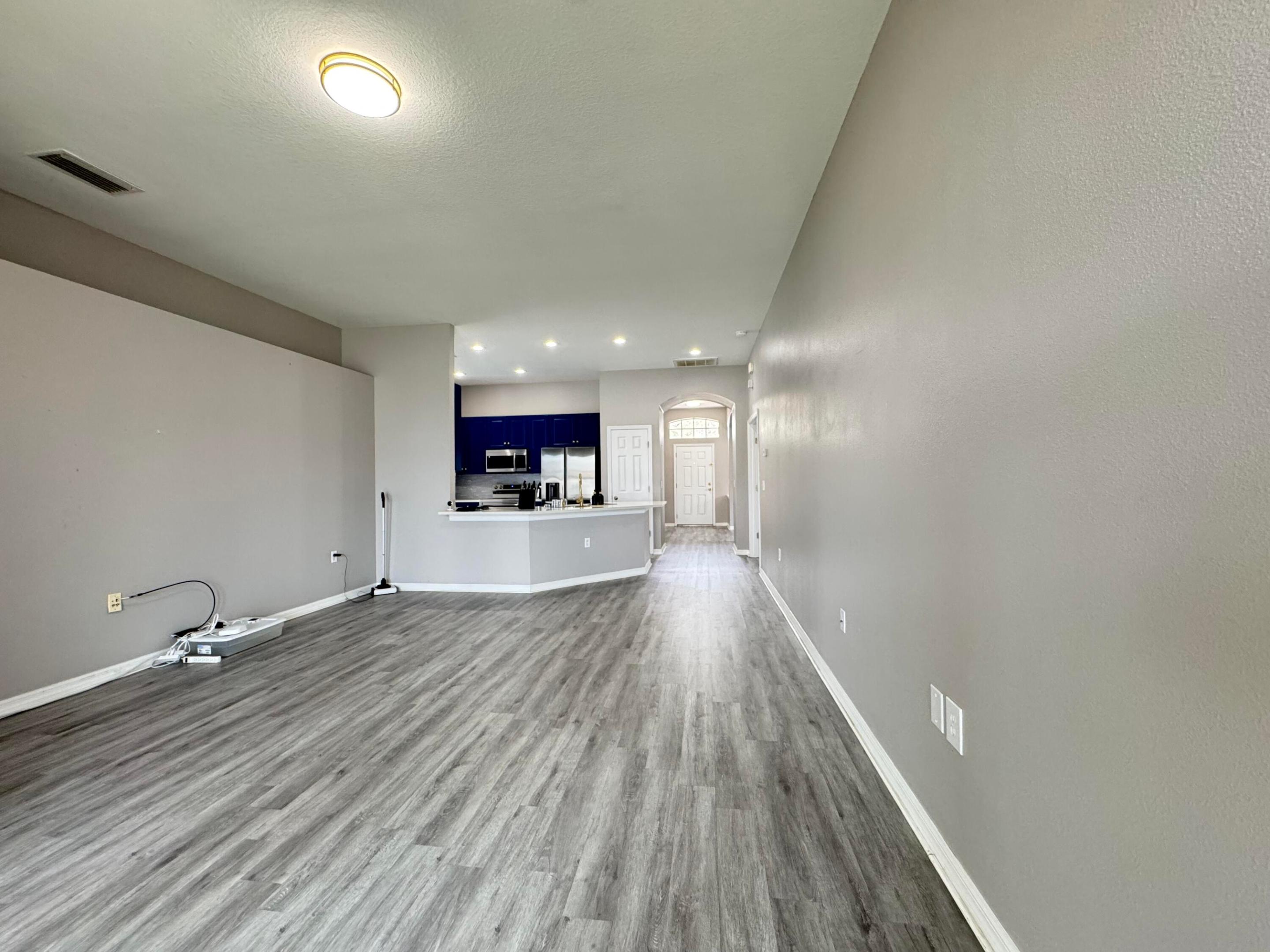 AYERSWORTH GLEN - Residential