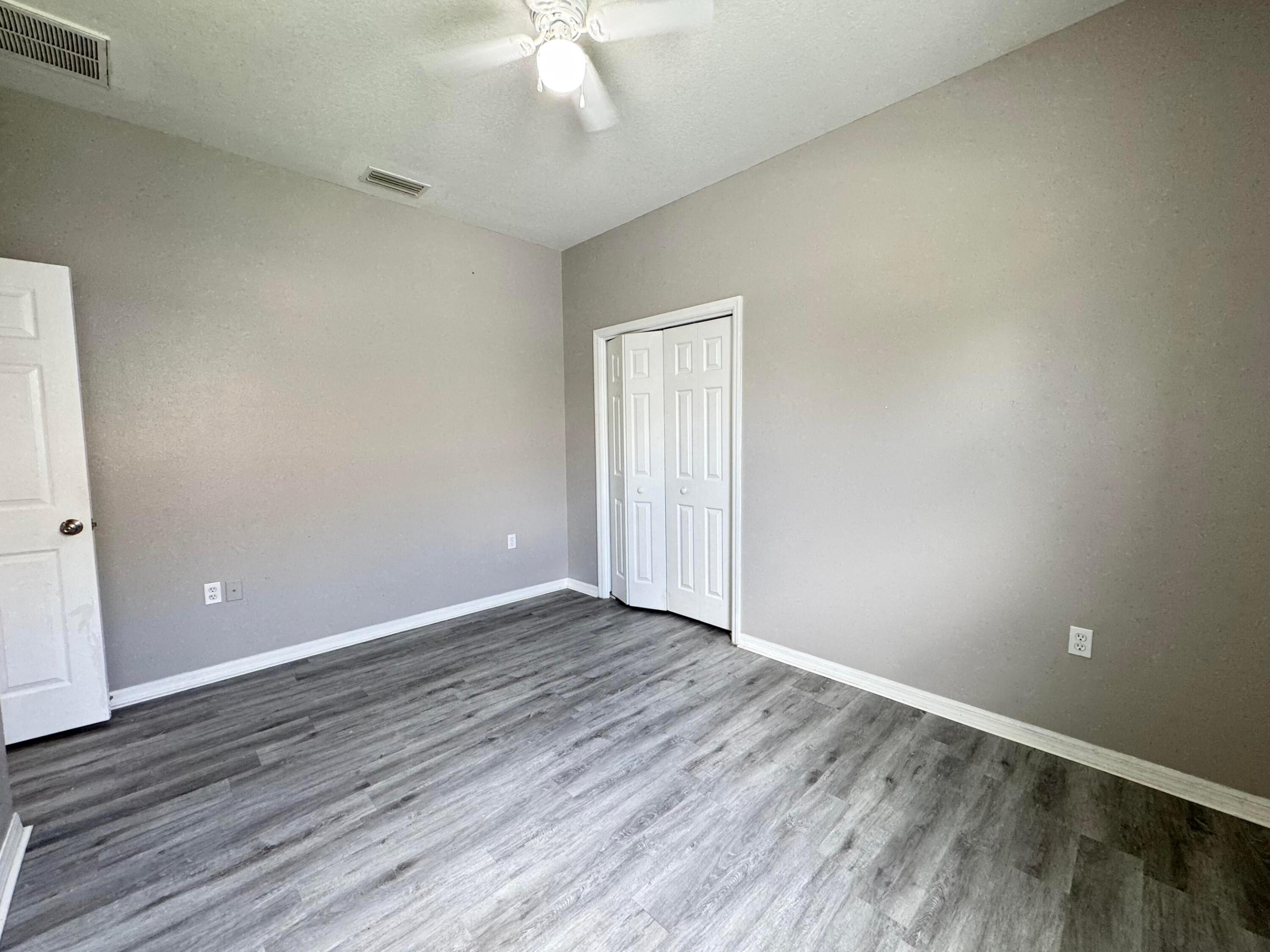 AYERSWORTH GLEN - Residential