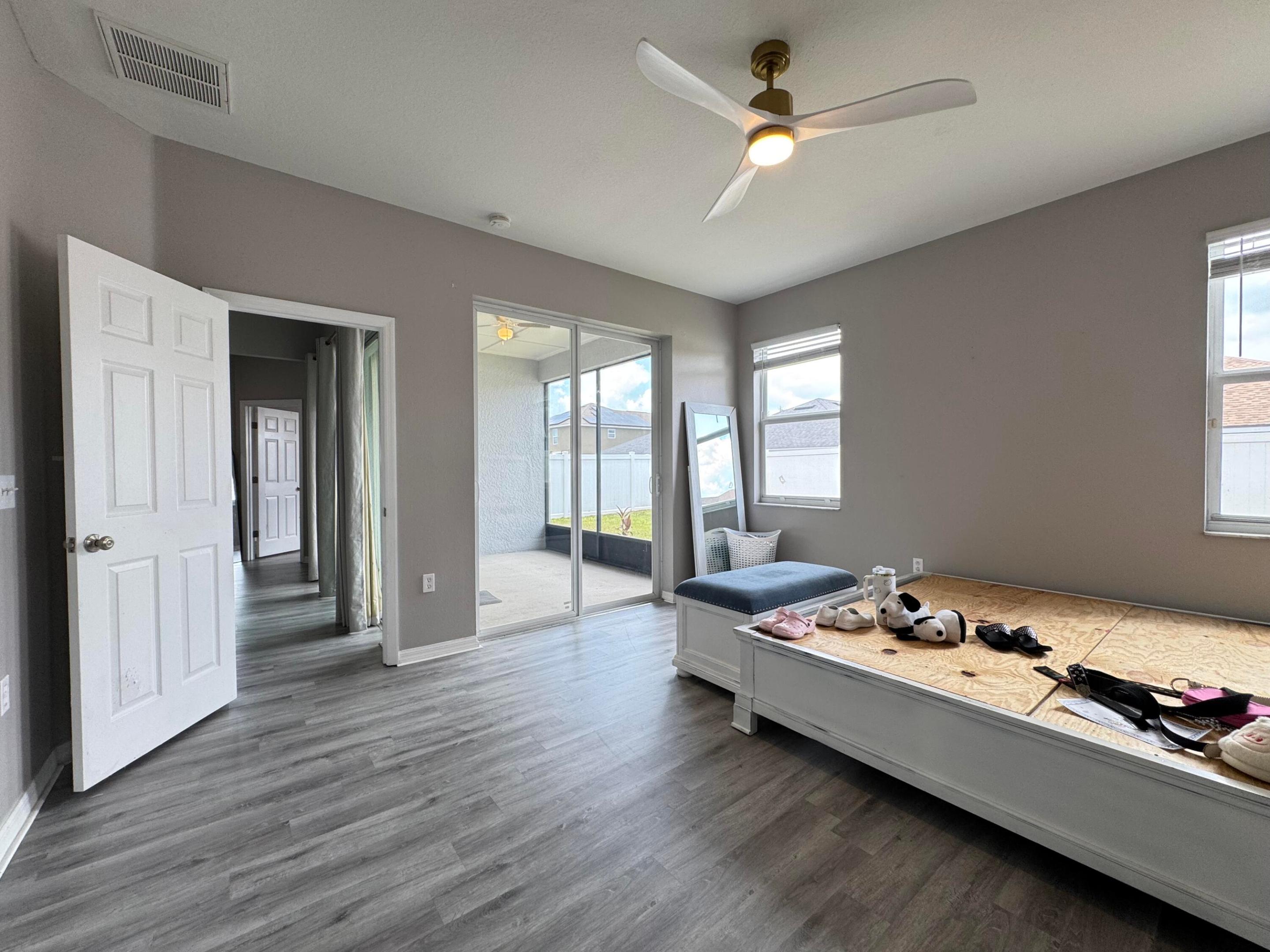 AYERSWORTH GLEN - Residential
