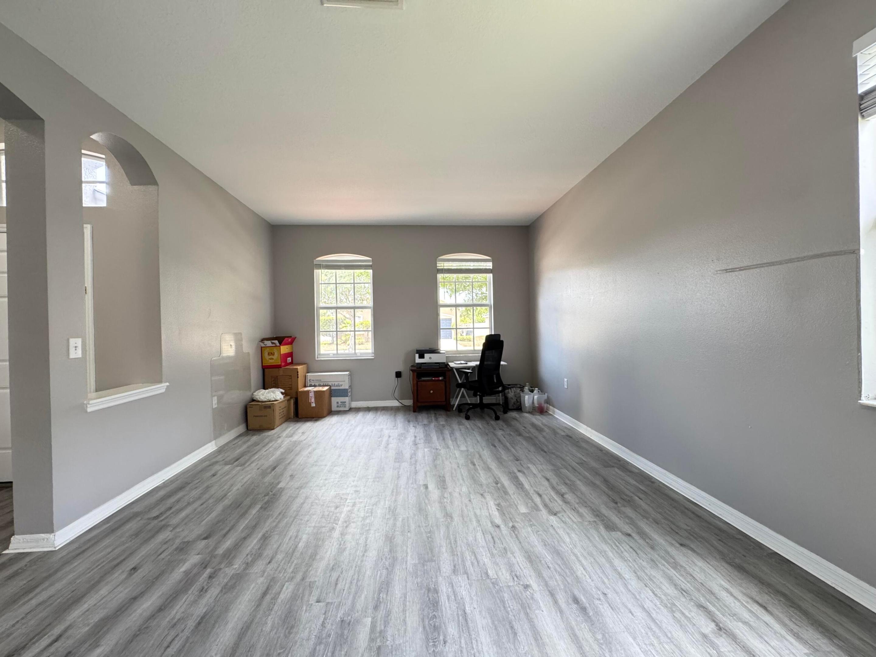 AYERSWORTH GLEN - Residential