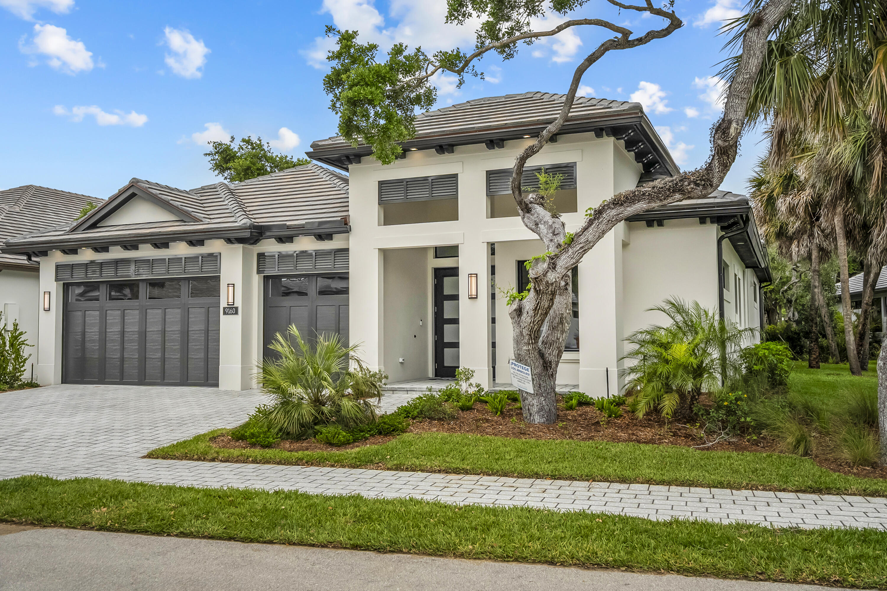 SEAGLASS P. D. - Residential