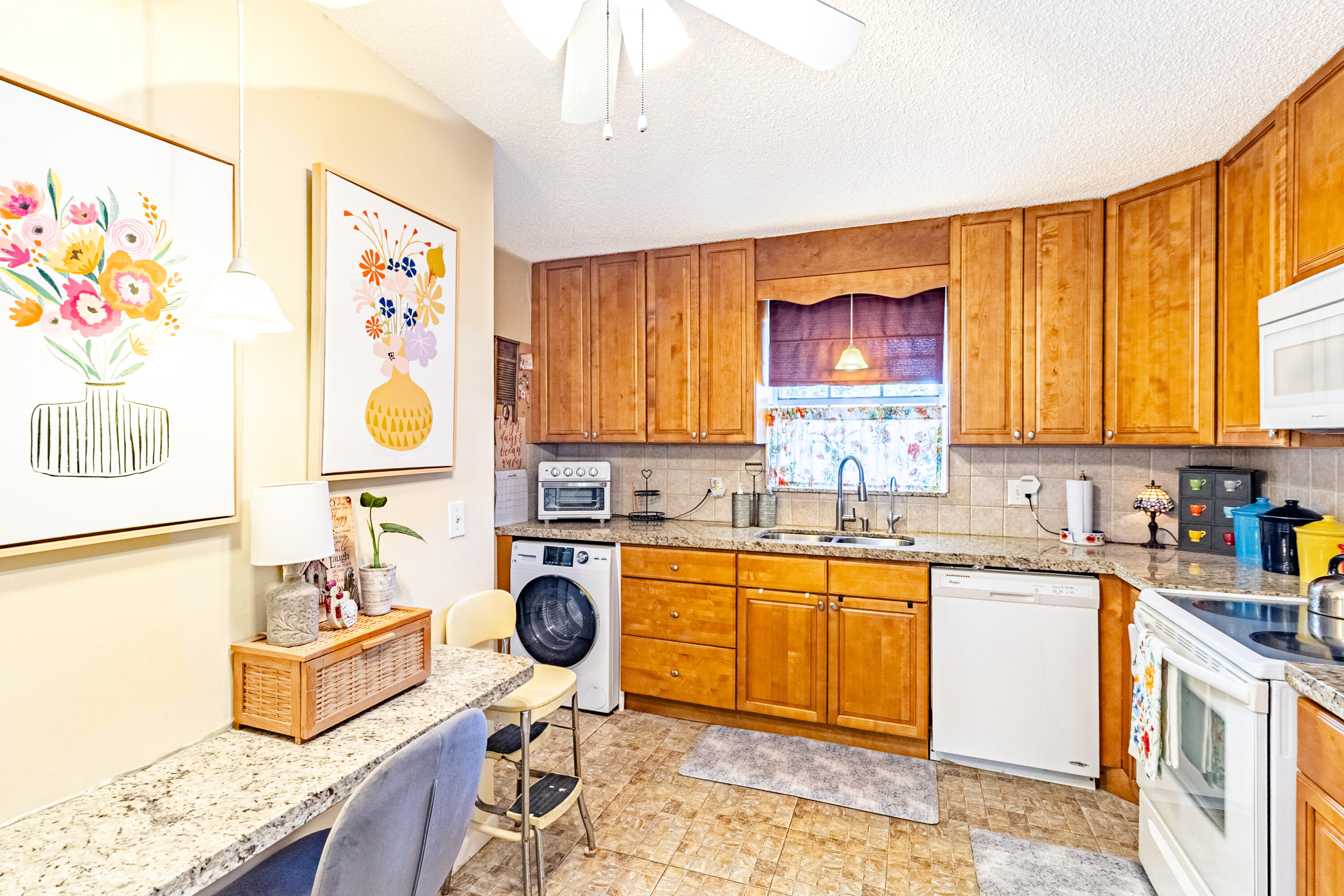 COVERED BRIDGE CONDO - Residential