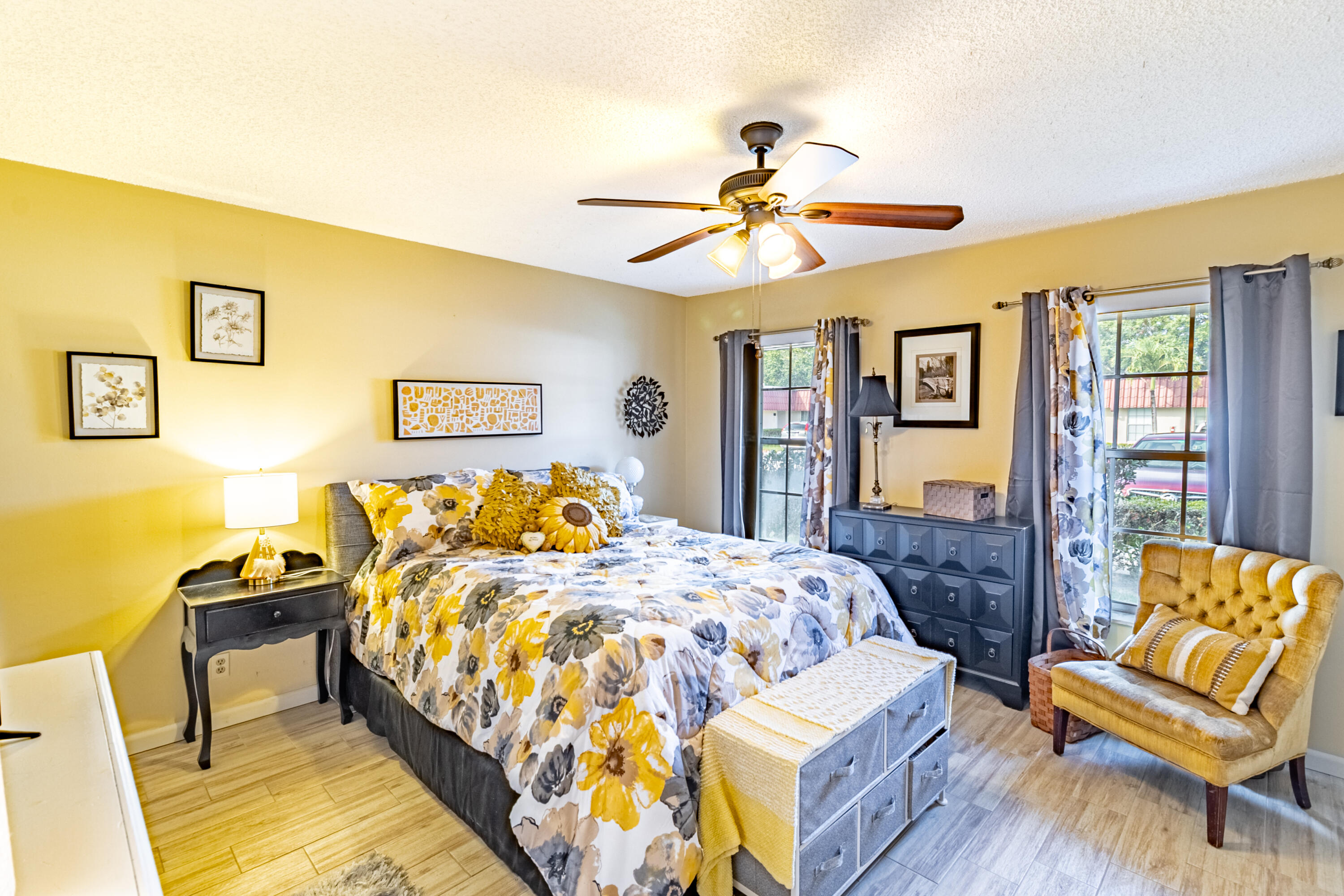 COVERED BRIDGE CONDO - Residential