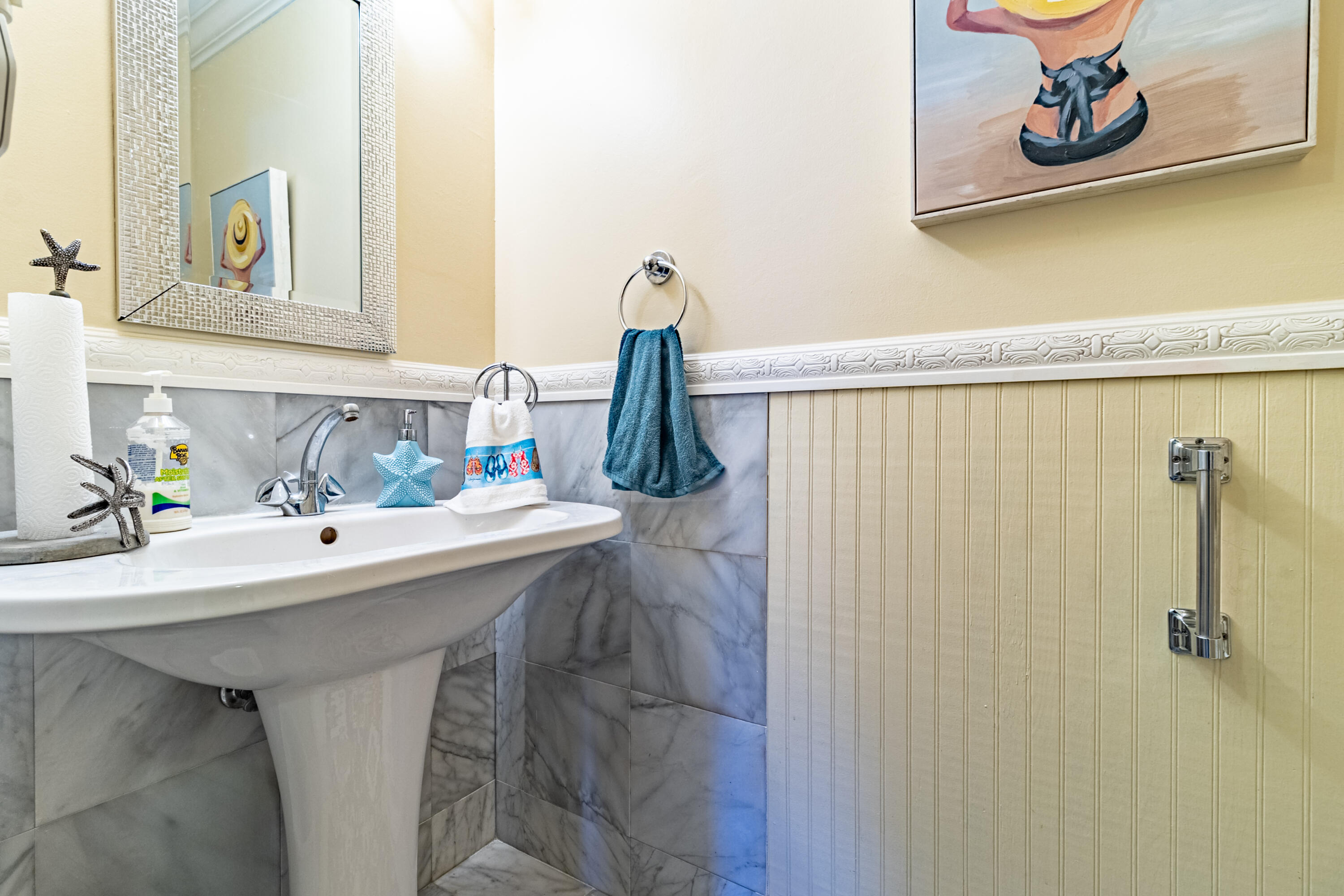 COVERED BRIDGE CONDO - Residential