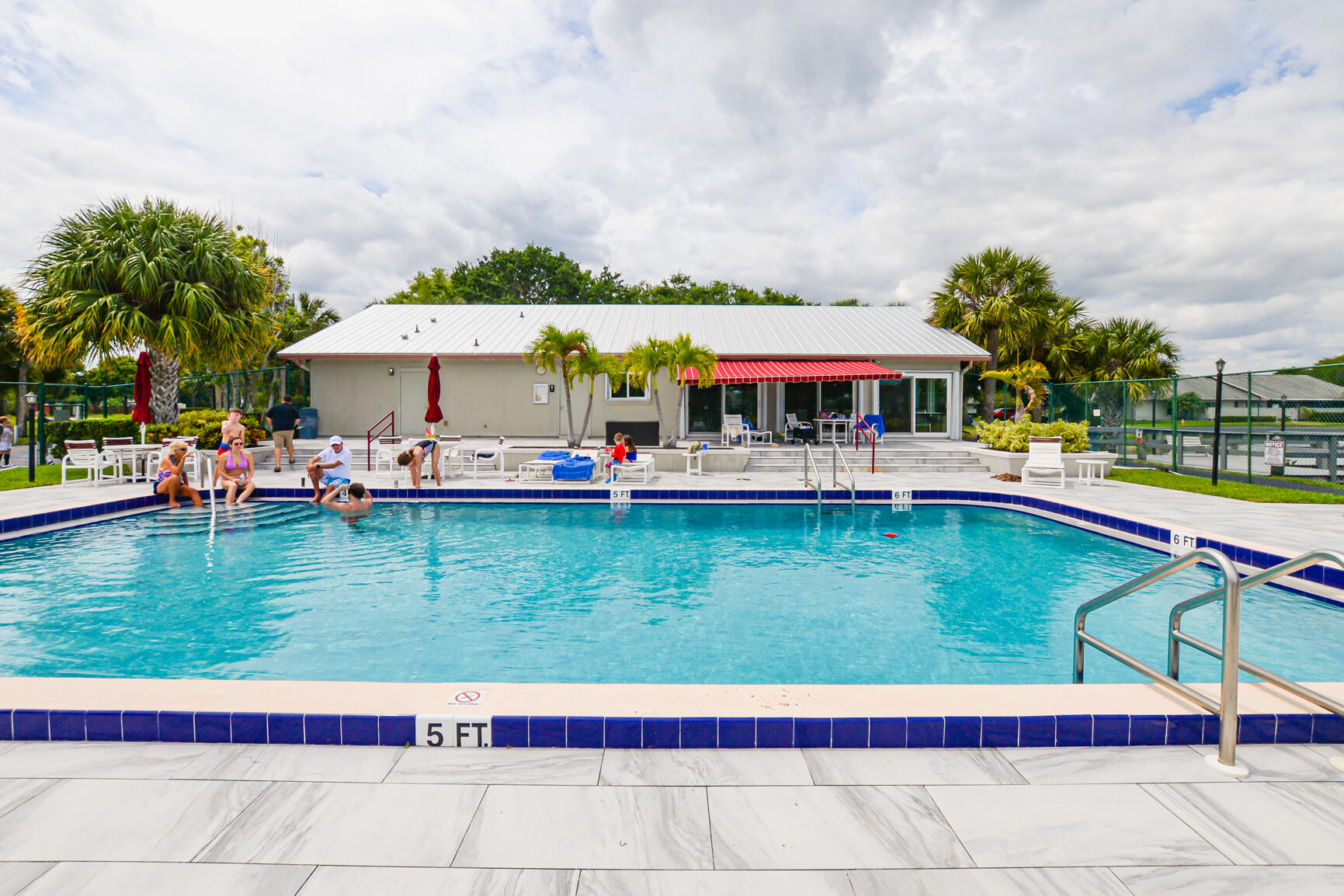 CINNAMON TREE - Residential