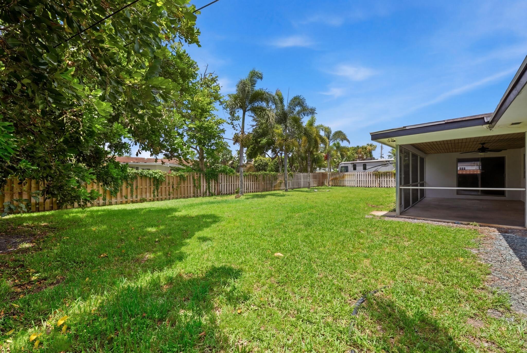 FLORIDA GARDENS 4 - Residential