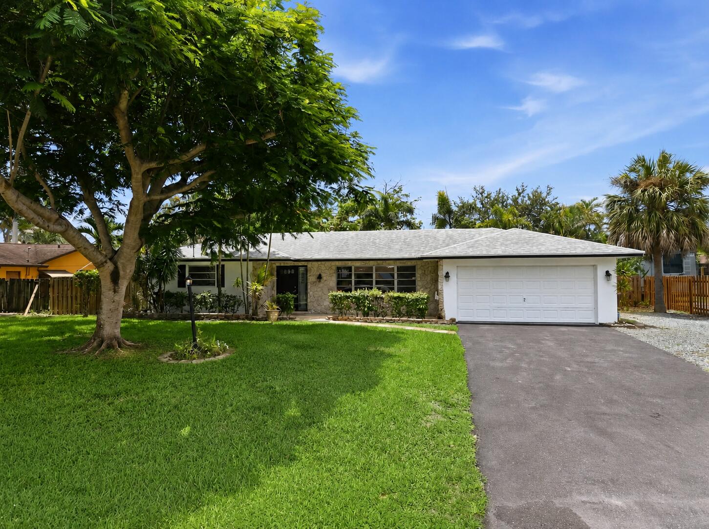 FLORIDA GARDENS 4 - Residential