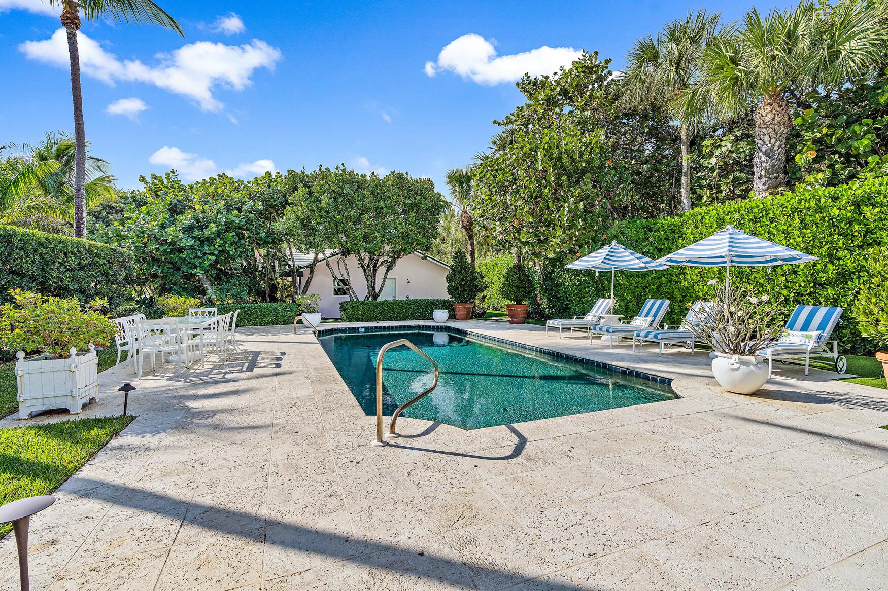 JUPITER ISLAND - Residential