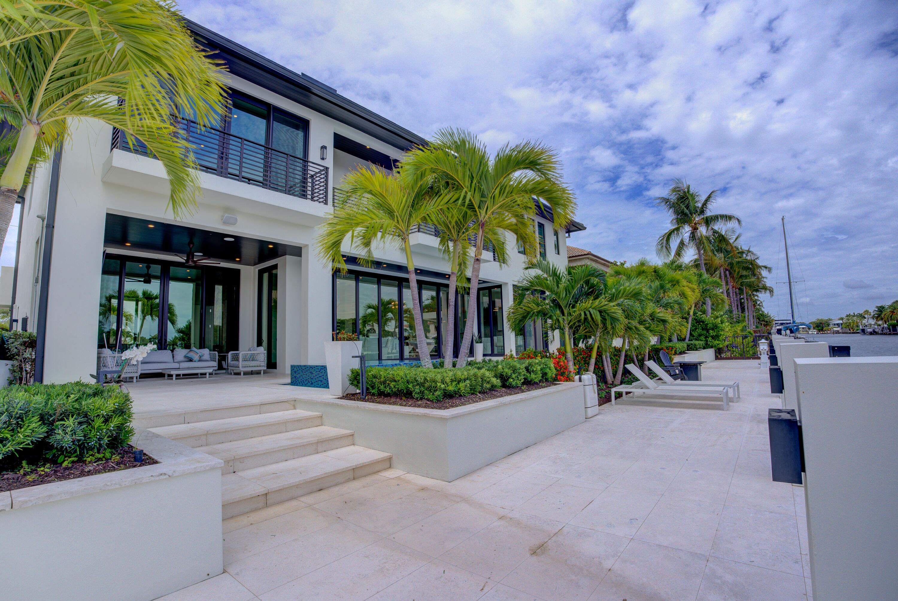 VENETIAN ISLES 1ST SEC - Residential