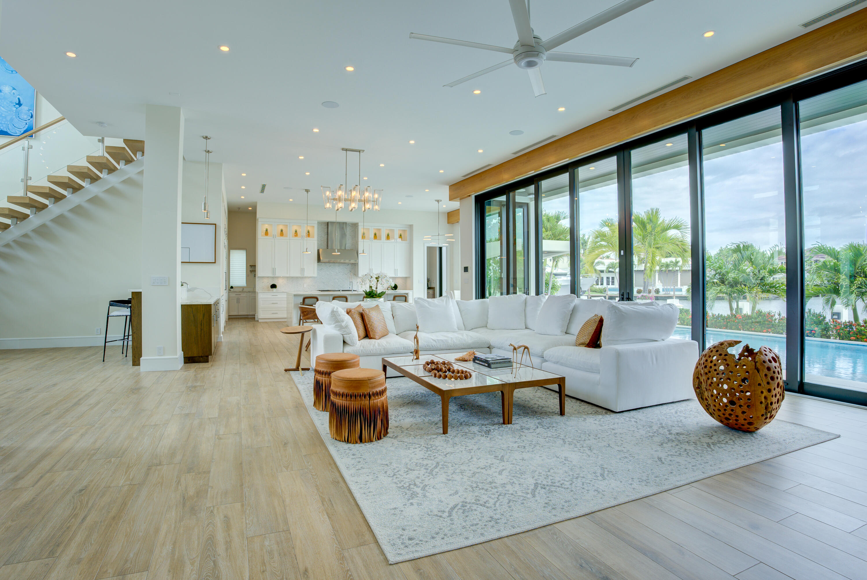 VENETIAN ISLES 1ST SEC - Residential