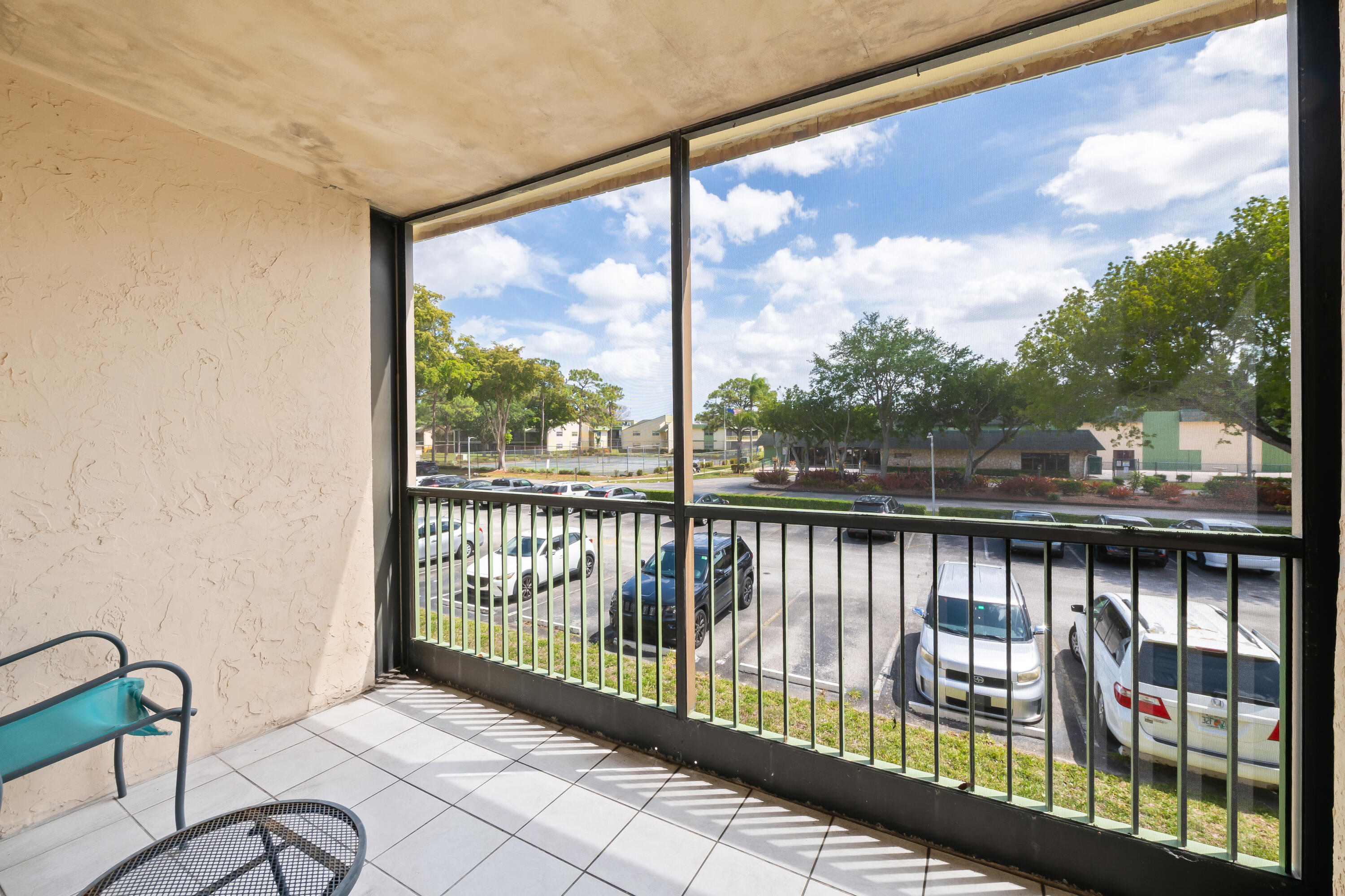 RAMBLEWOOD EAST CONDO - Residential