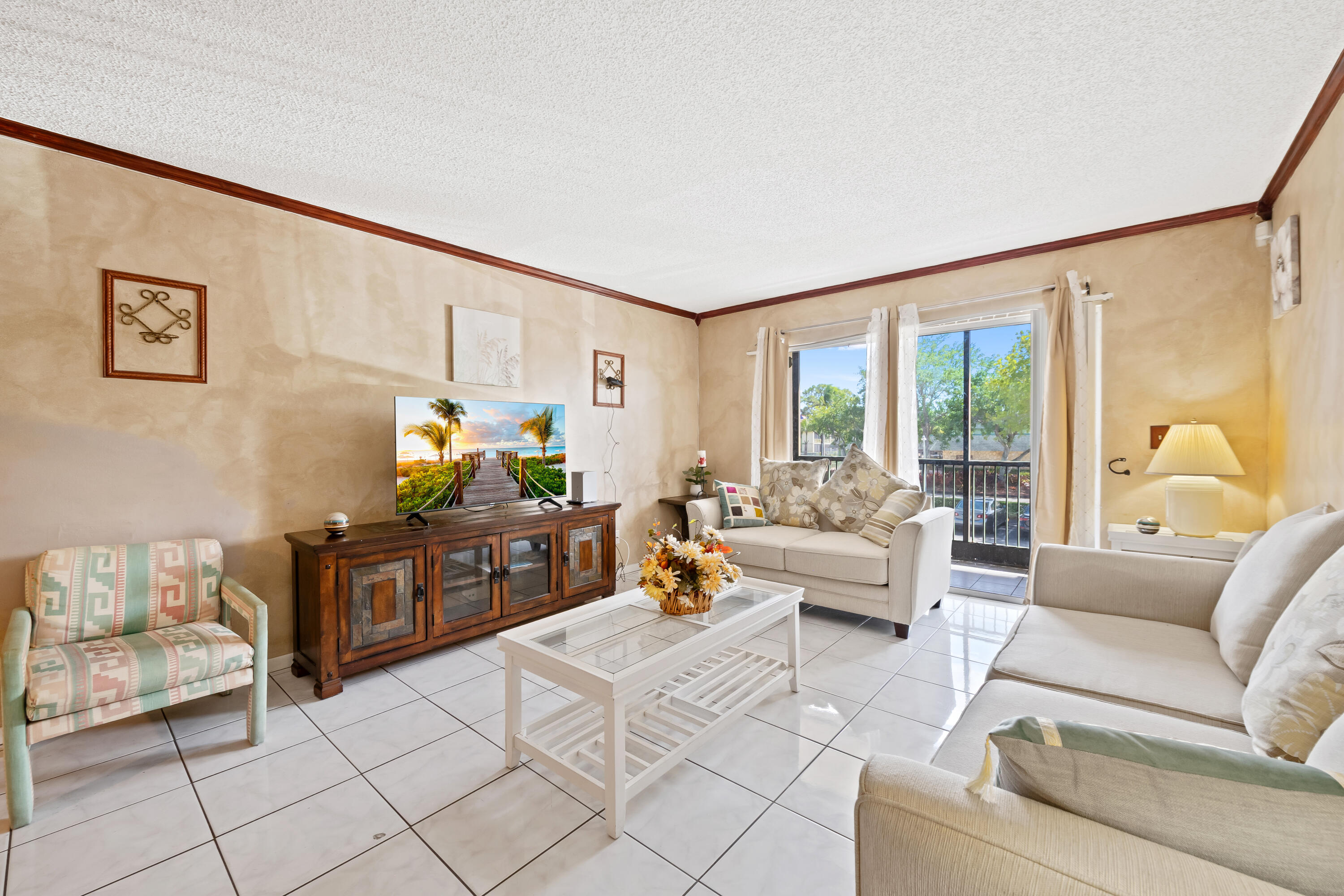 RAMBLEWOOD EAST CONDO - Residential