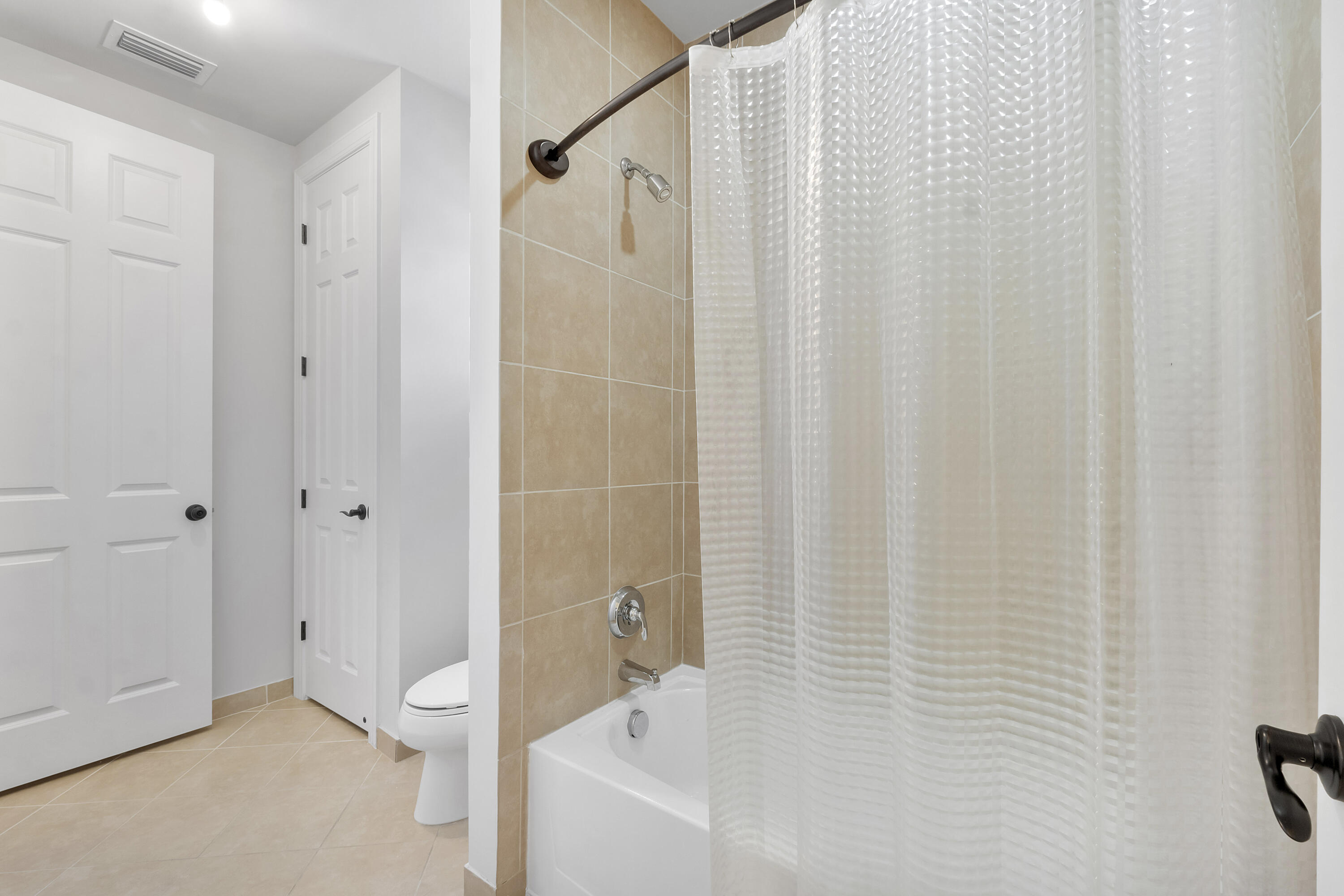 PARKLAND GOLF AND COUNTRY CLUB - Residential