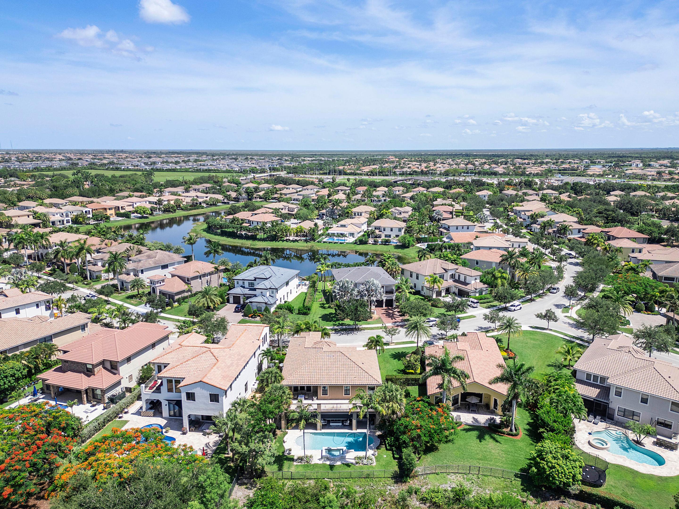 PARKLAND GOLF AND COUNTRY CLUB - Residential