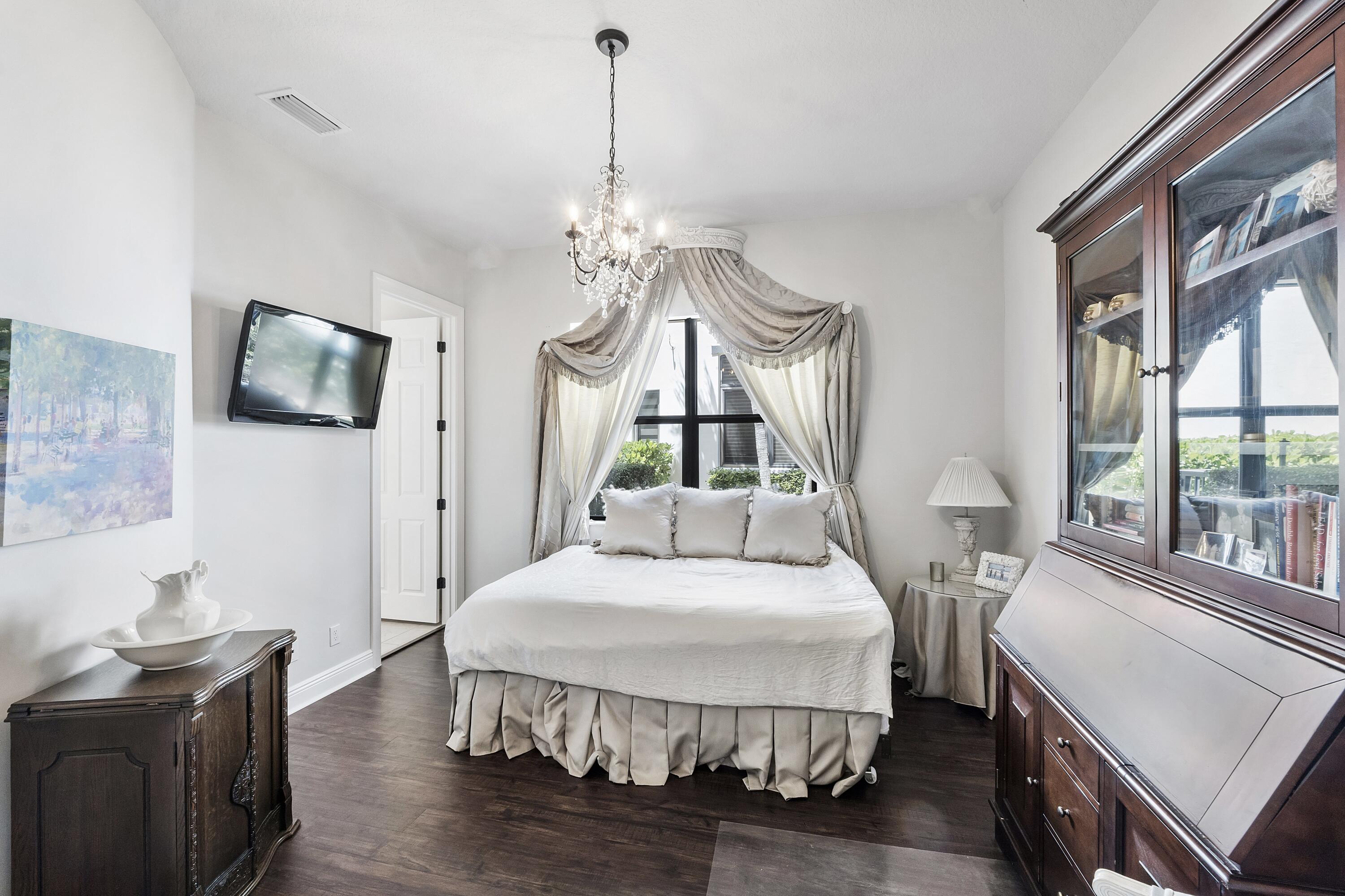 PARKLAND GOLF AND COUNTRY CLUB - Residential