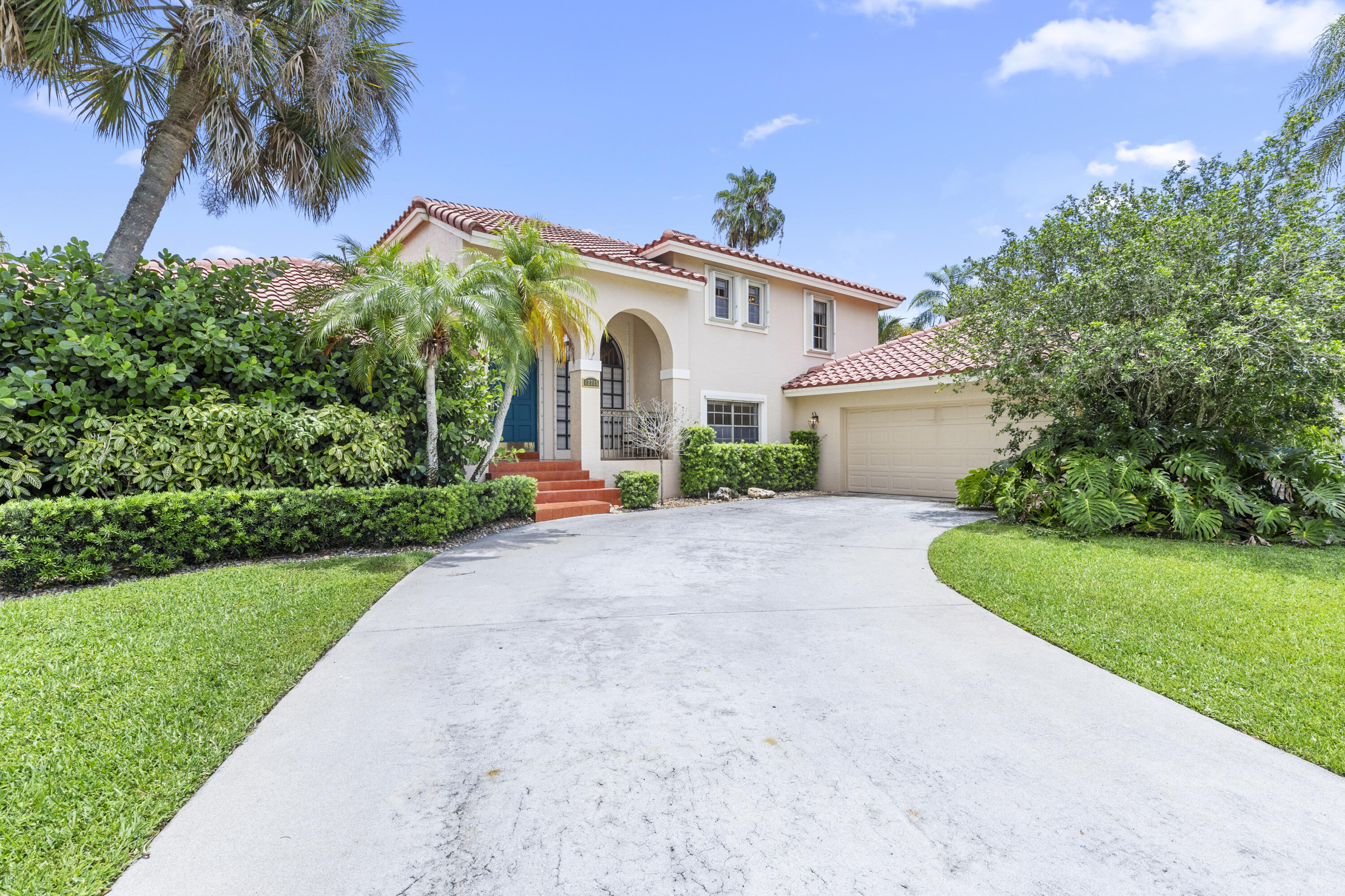 GREENVIEW SHORES 2 OF WELLINGTON - Residential Lease