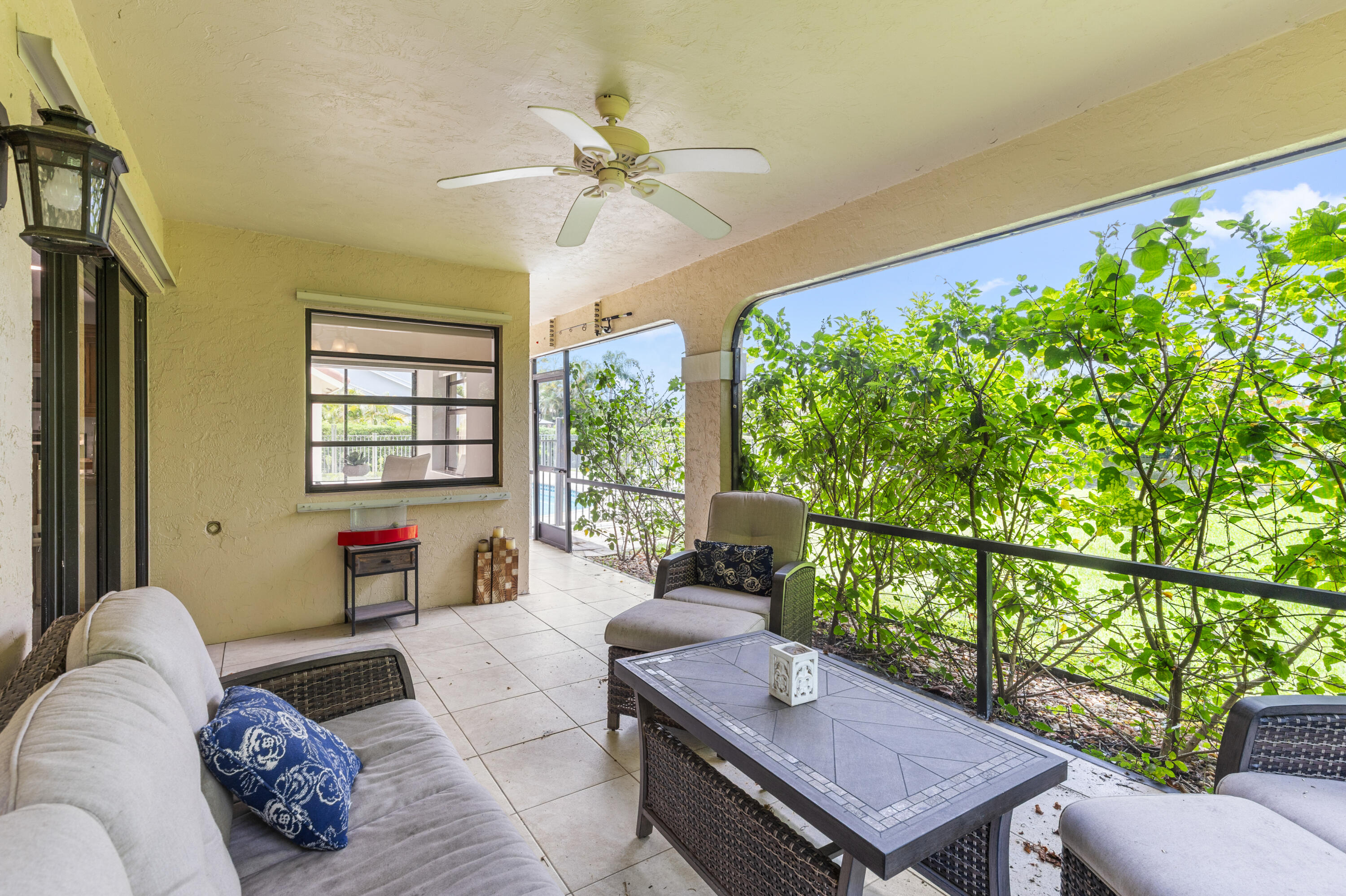 GREENVIEW SHORES 2 OF WELLINGTON - Residential Lease