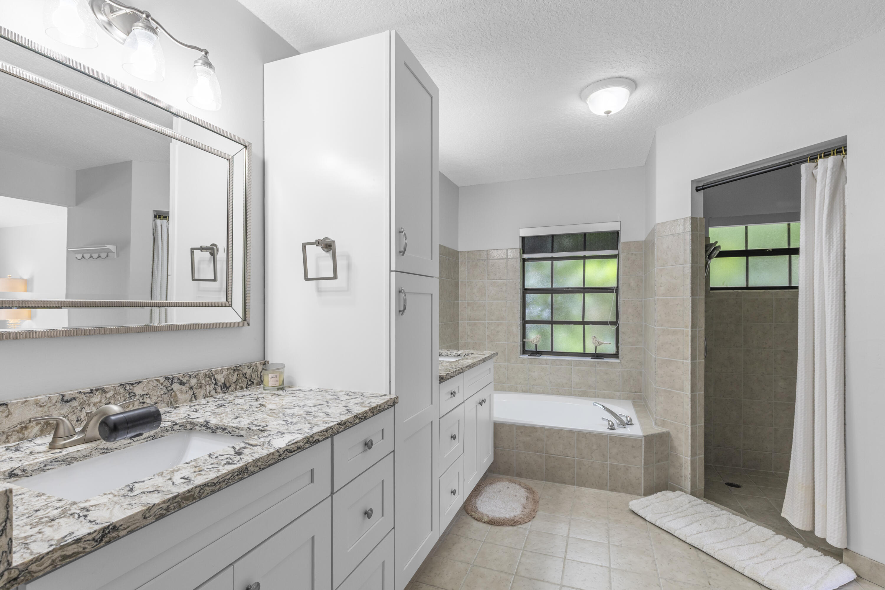 GREENVIEW SHORES 2 OF WELLINGTON - Residential Lease