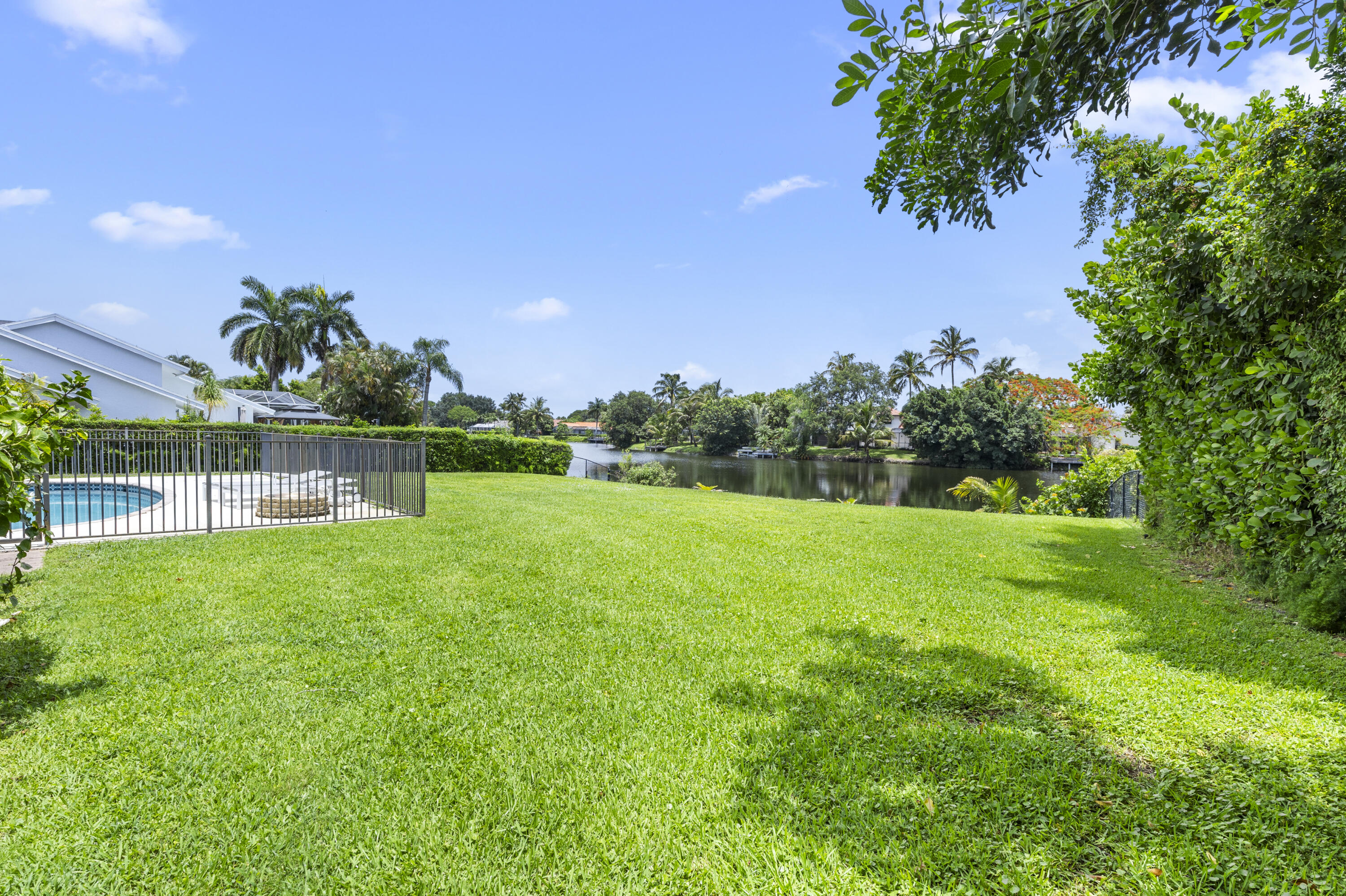 GREENVIEW SHORES 2 OF WELLINGTON - Residential Lease