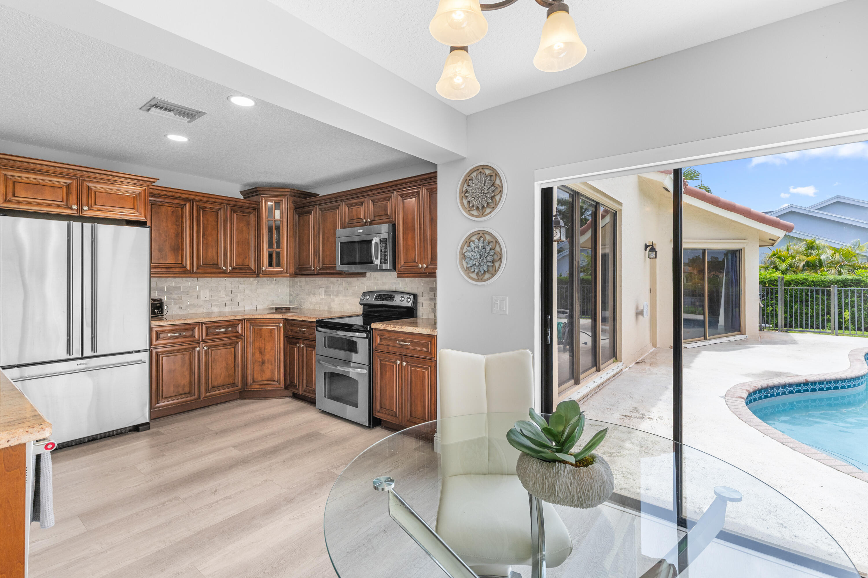 GREENVIEW SHORES 2 OF WELLINGTON - Residential Lease