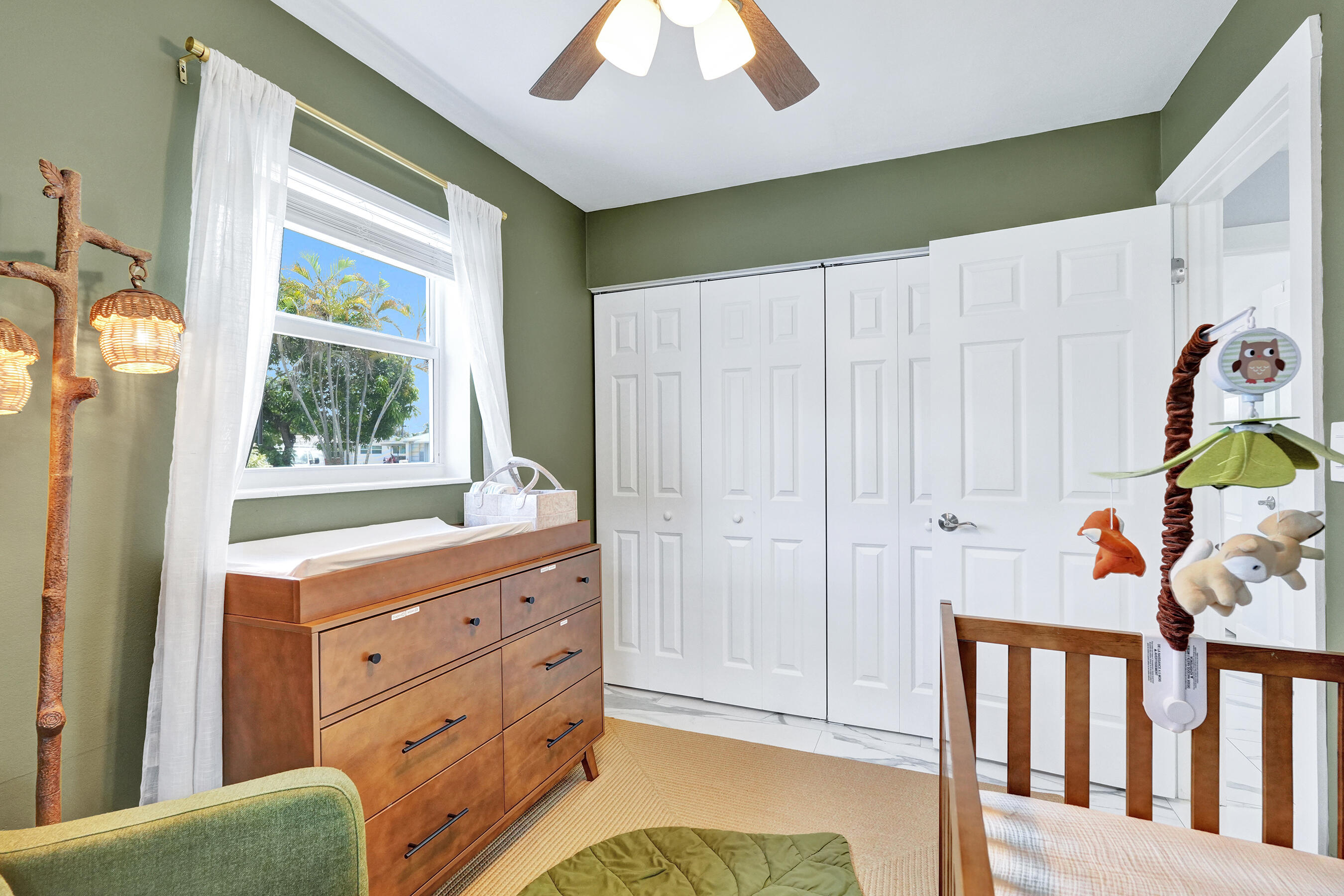 PALM BEACH SQUARE UNIT 1 - Residential Lease