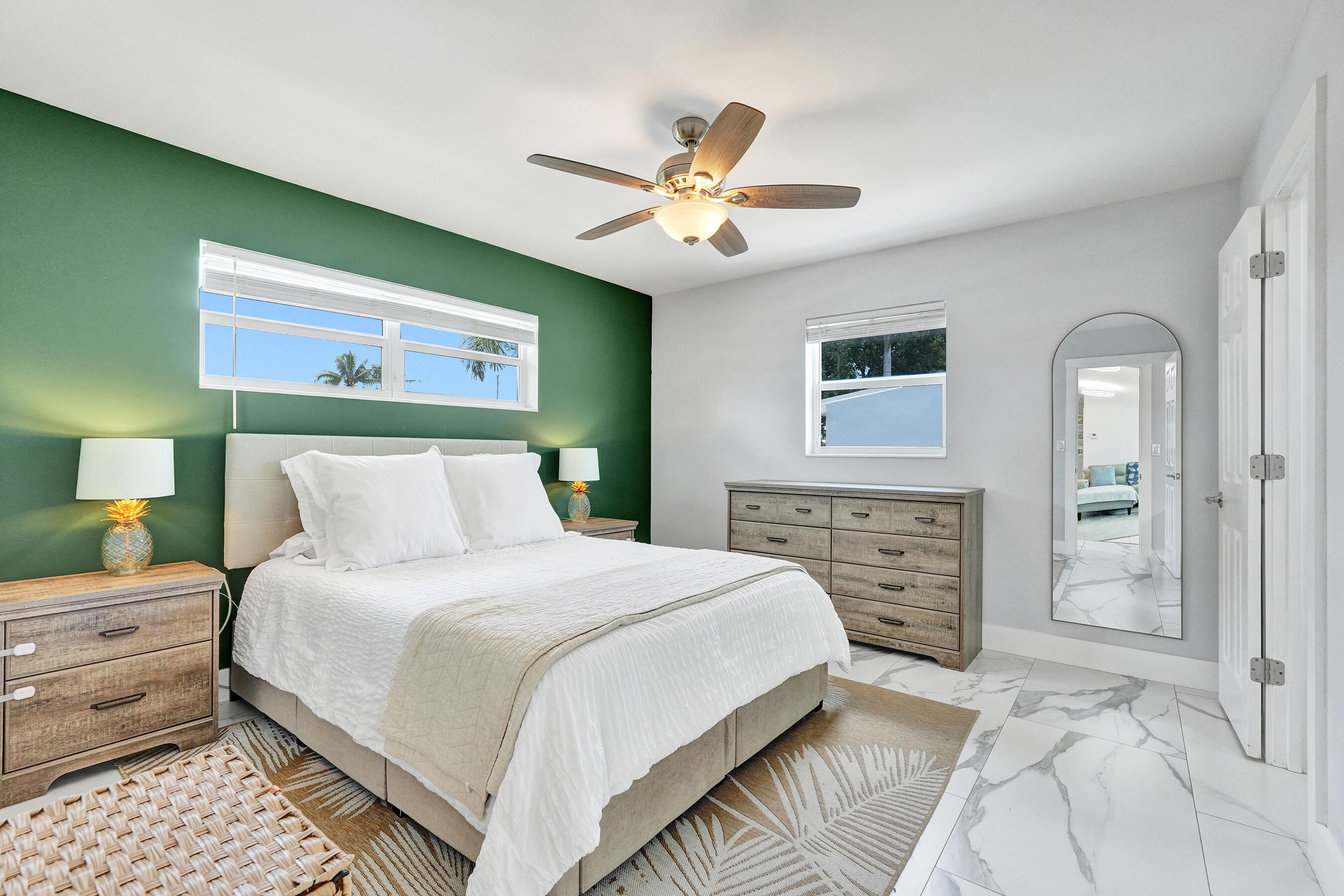 PALM BEACH SQUARE UNIT 1 - Residential Lease
