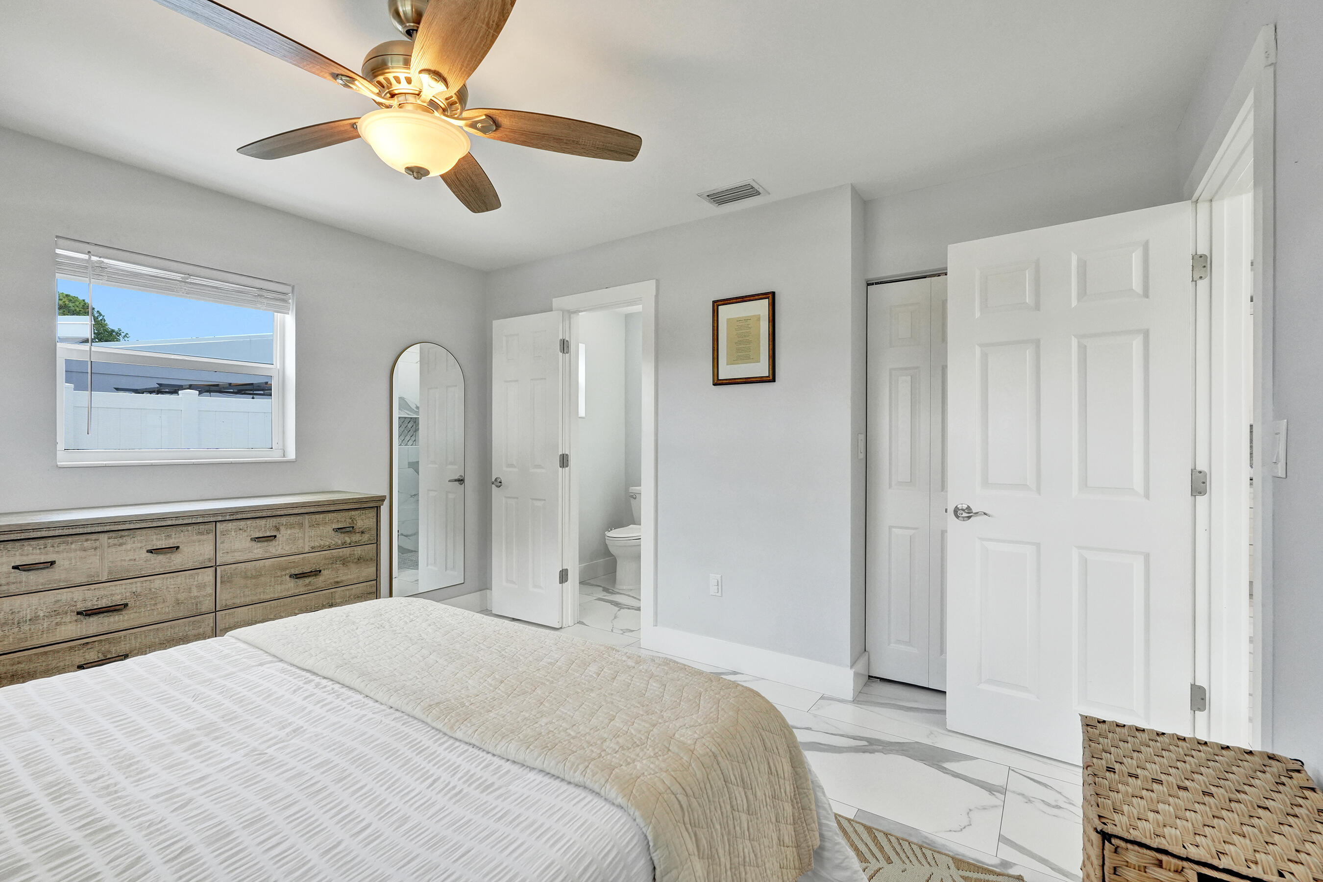 PALM BEACH SQUARE UNIT 1 - Residential Lease