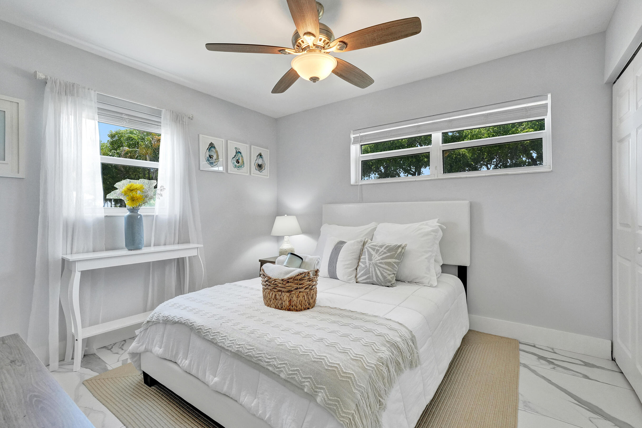 PALM BEACH SQUARE UNIT 1 - Residential Lease