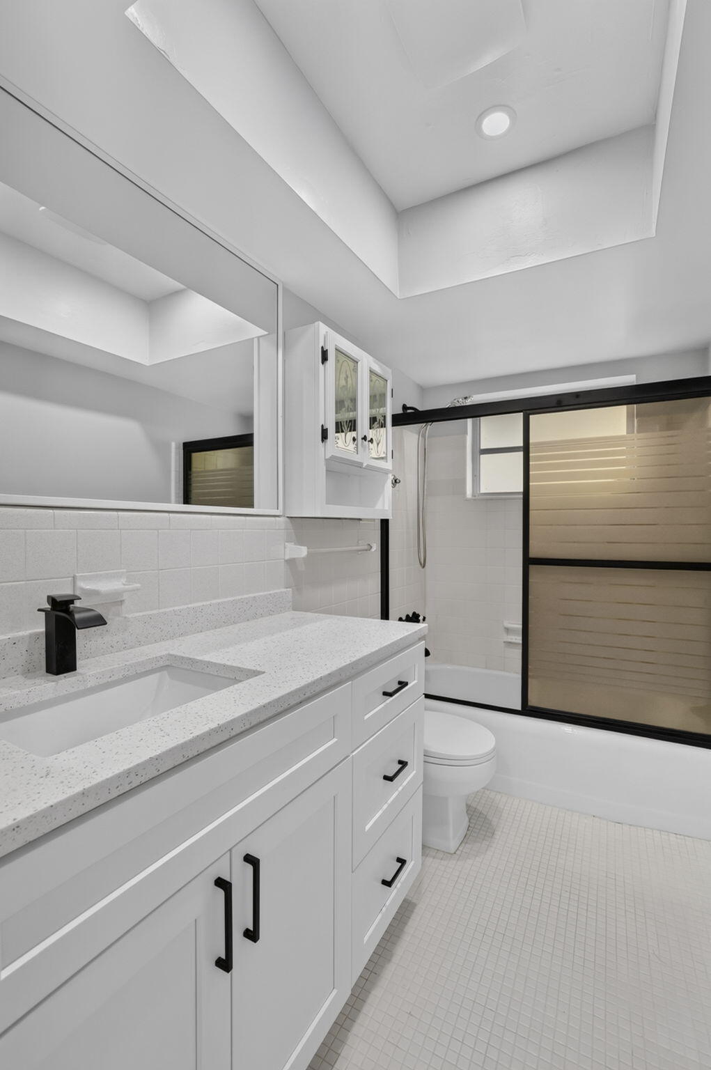 LIGHTHOUSE BAY CONDO - Residential Lease