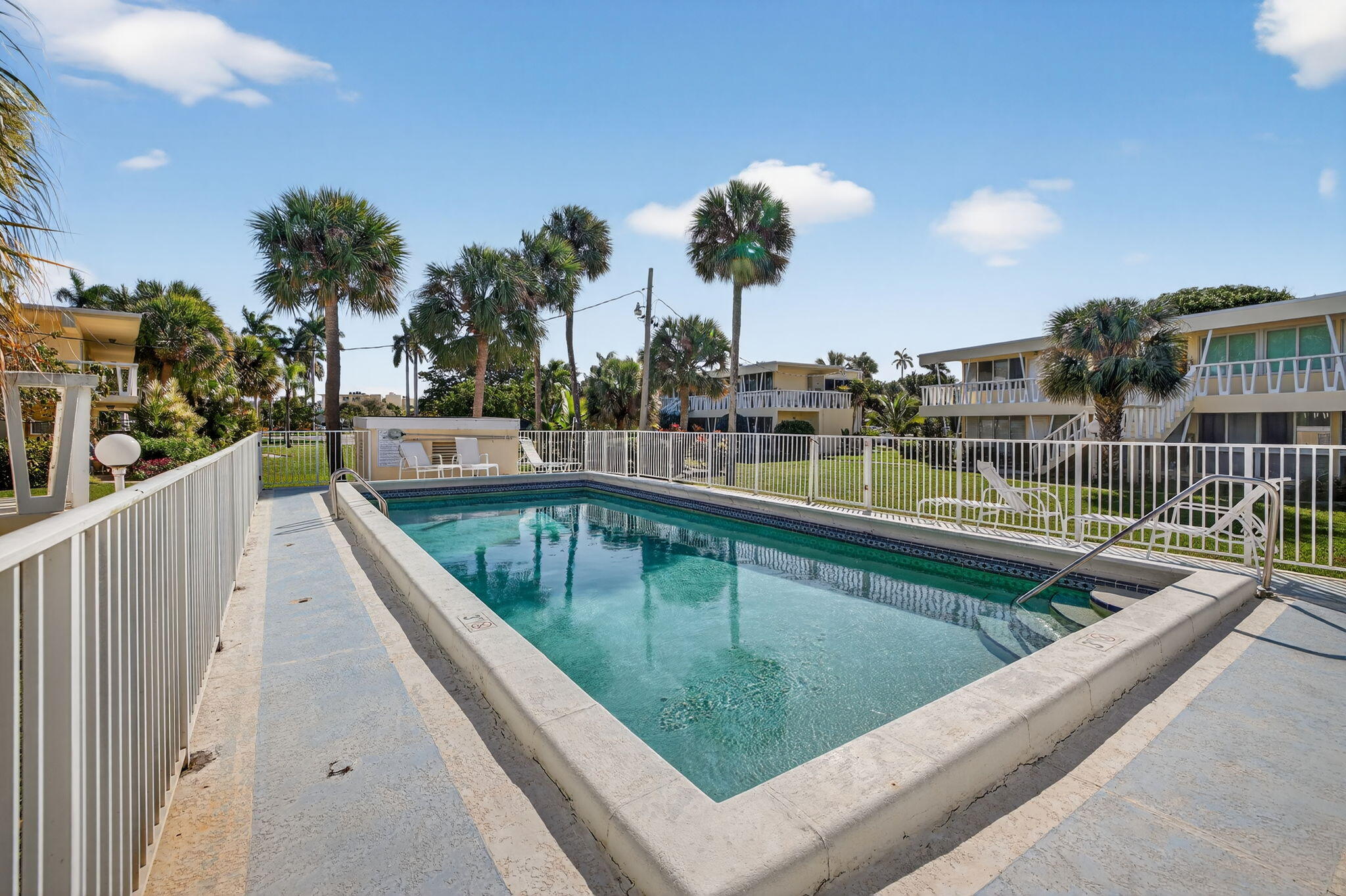 LIGHTHOUSE BAY CONDO - Residential Lease